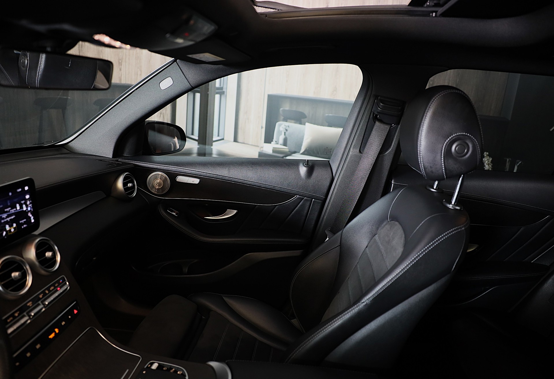 Foto van Mercedes-Benz GLC 300 E 4Matic