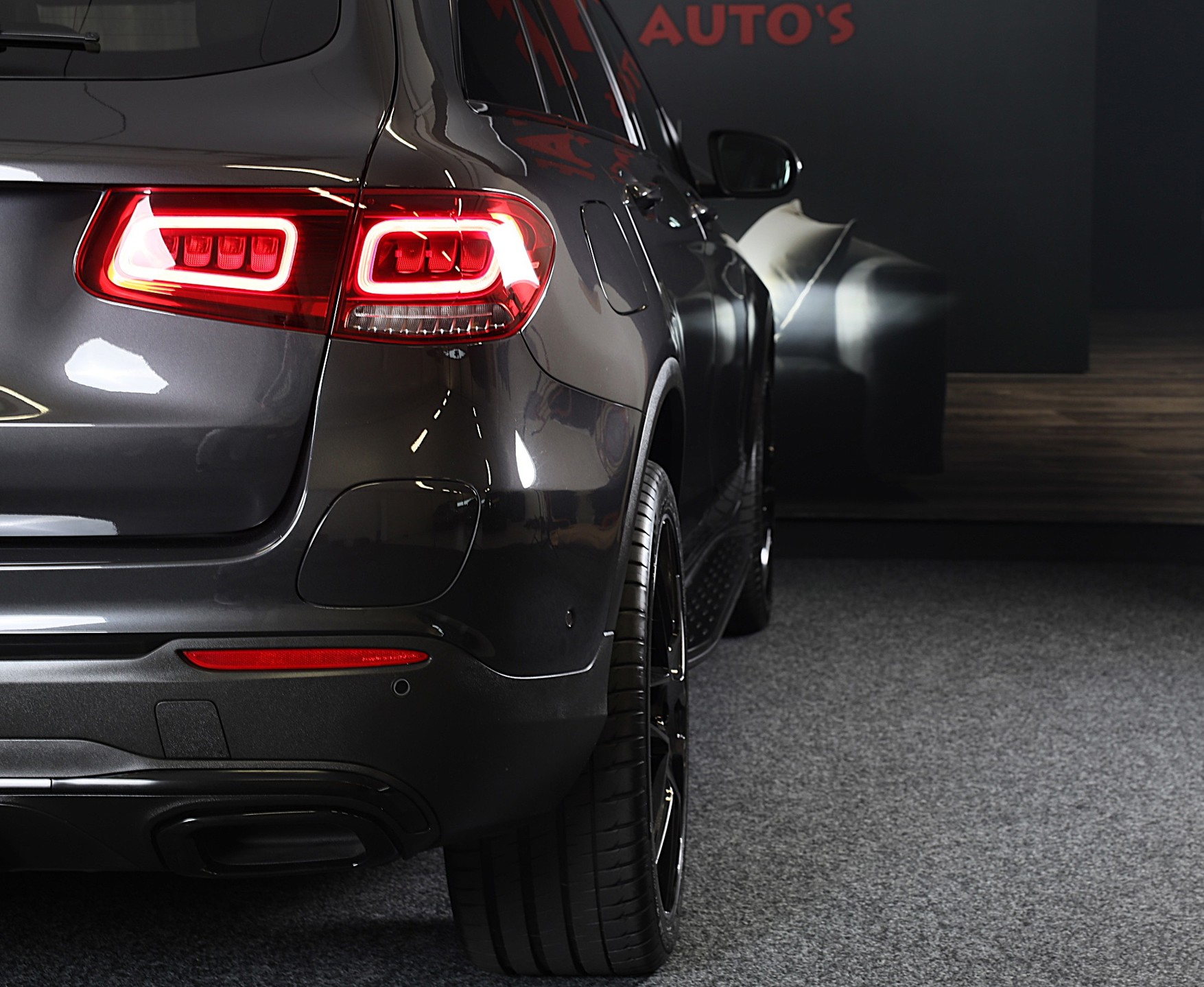 Foto van Mercedes-Benz GLC 300 E 4Matic