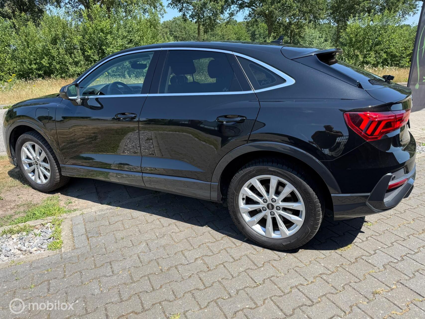 Foto van Audi Q3 Sportback E-tron