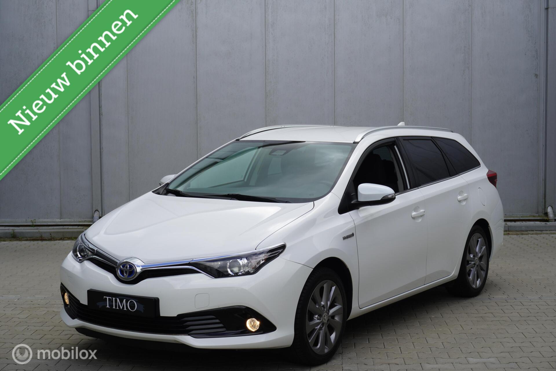 Toyota Toyota Auris 1.8 Hybrid Aspiration 2018 - voorkant