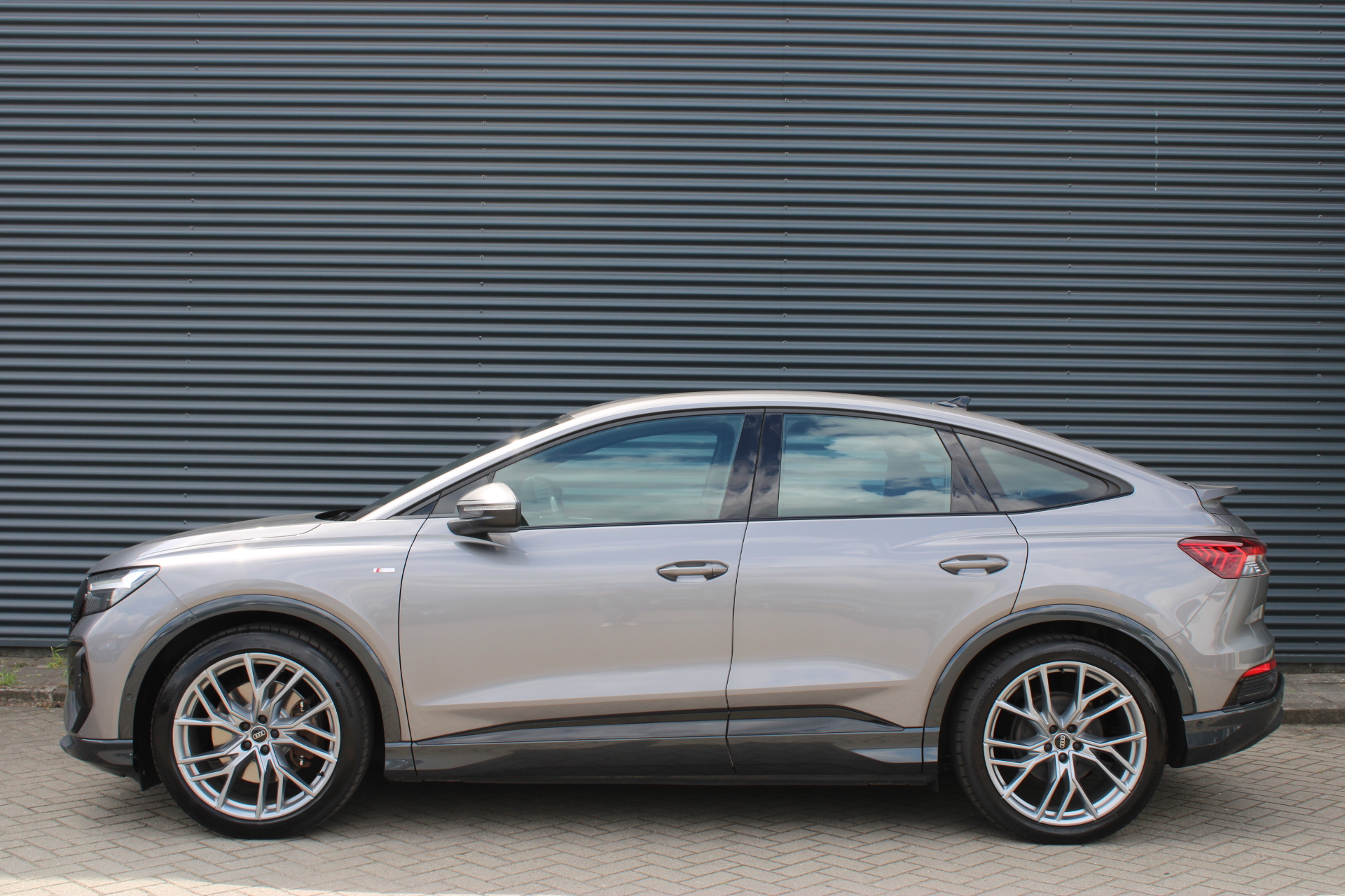 Foto van Audi Q4 Sportback E-tron