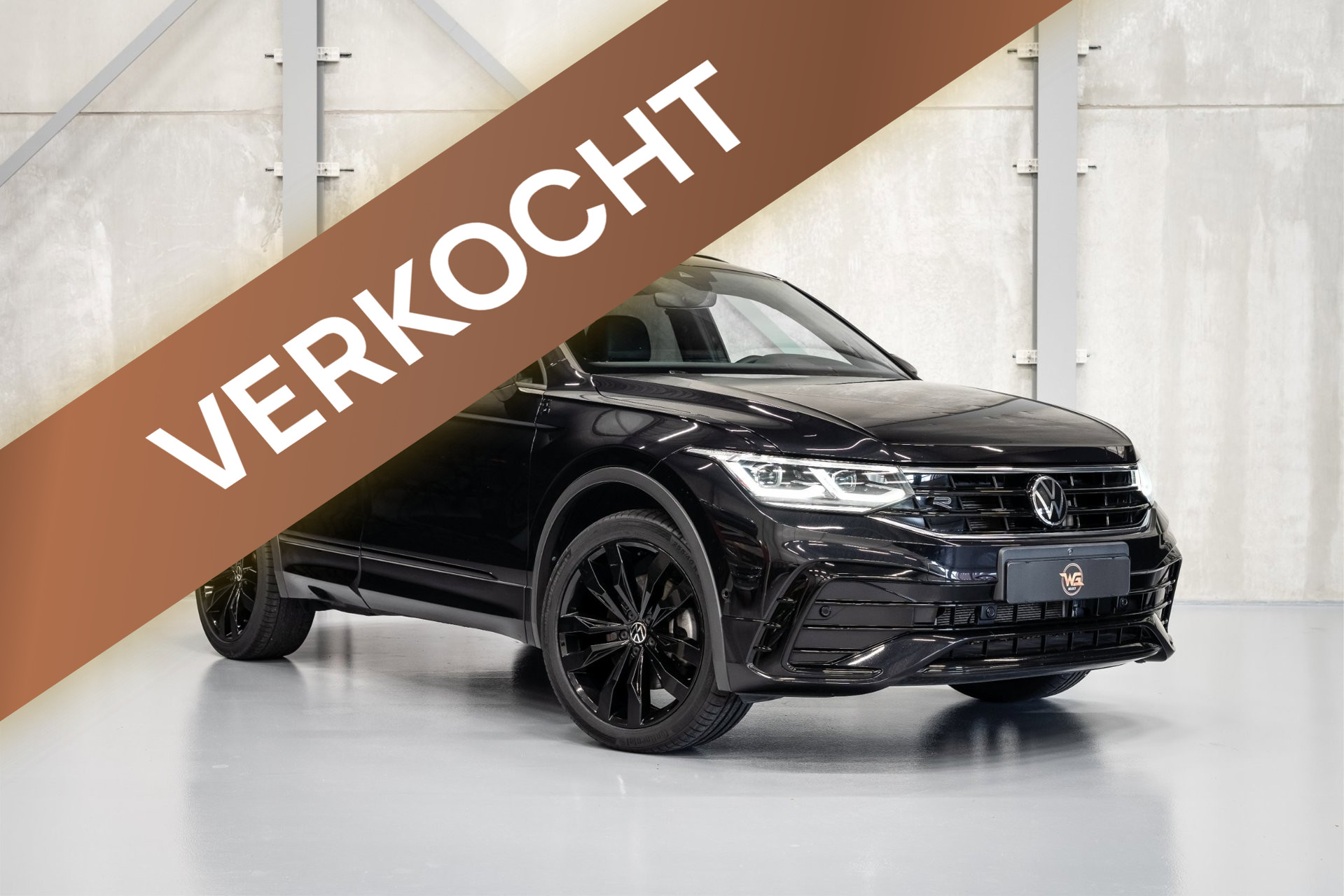 Volkswagen Tiguan 1.4 eHybrid R-Line Black Style | Trekhaak | BTW | DCC | IQ-Light | Head-Up | 20" Suzuka | 360° | ACC 2023 - voorkant