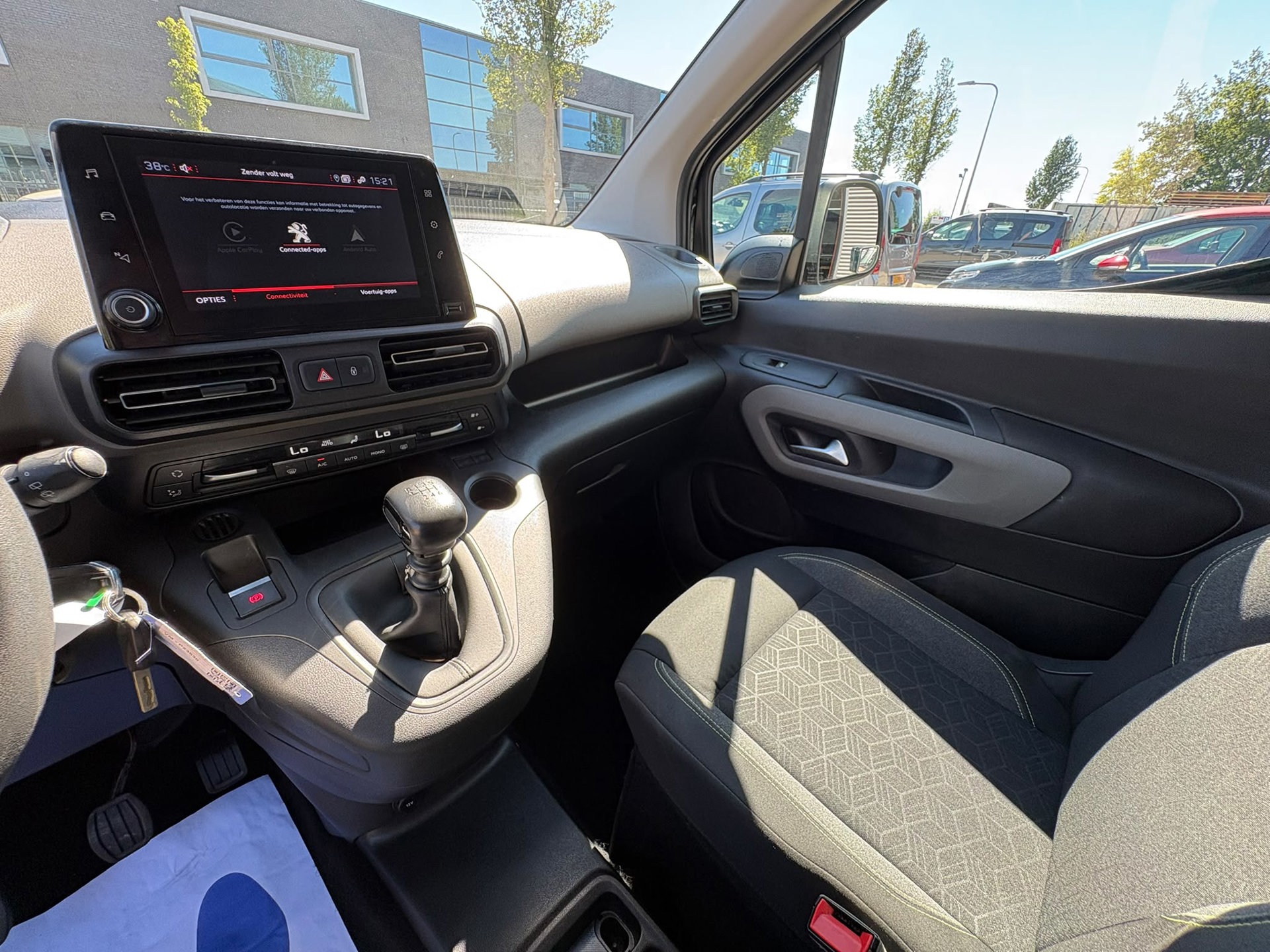 Foto van Peugeot Rifter