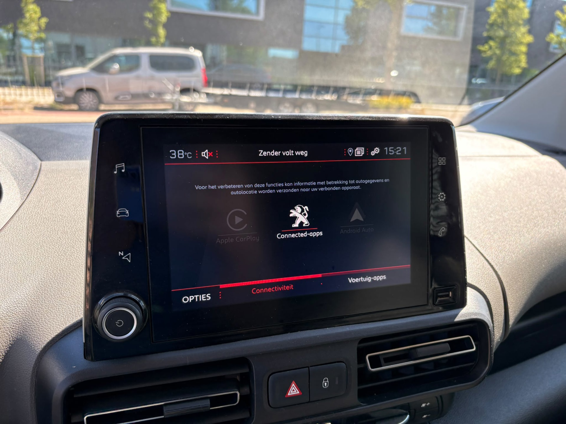 Foto van Peugeot Rifter