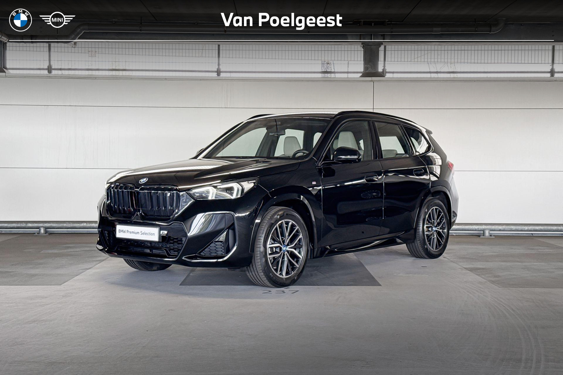 BMW Ix1 xDrive30 Launch Edition 67 kWh 2023 - voorkant
