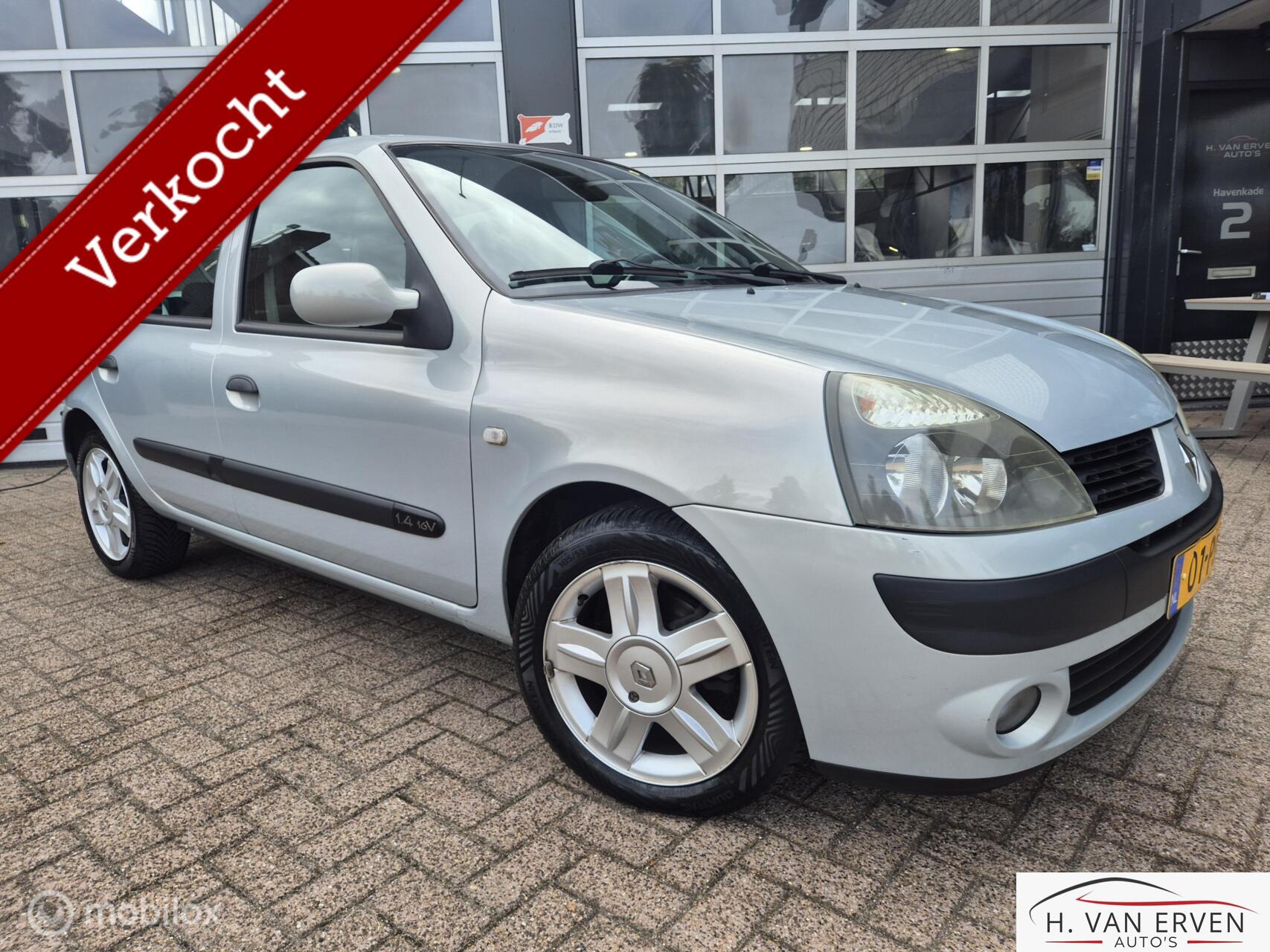Renault Clio 1.4-16V Campus CRUISE LMV 102000KM NAP! 2005 - voorkant