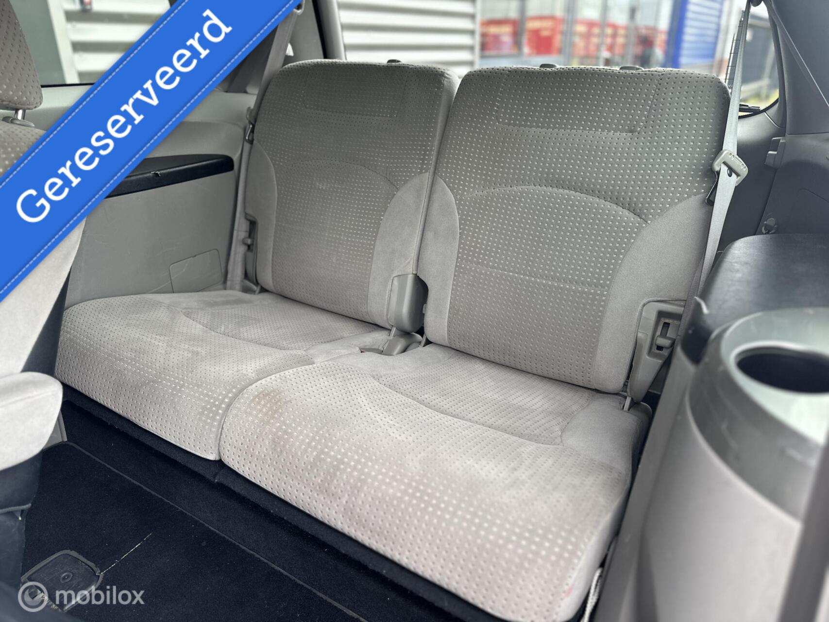 Foto van Mitsubishi Mitsubishi Grandis