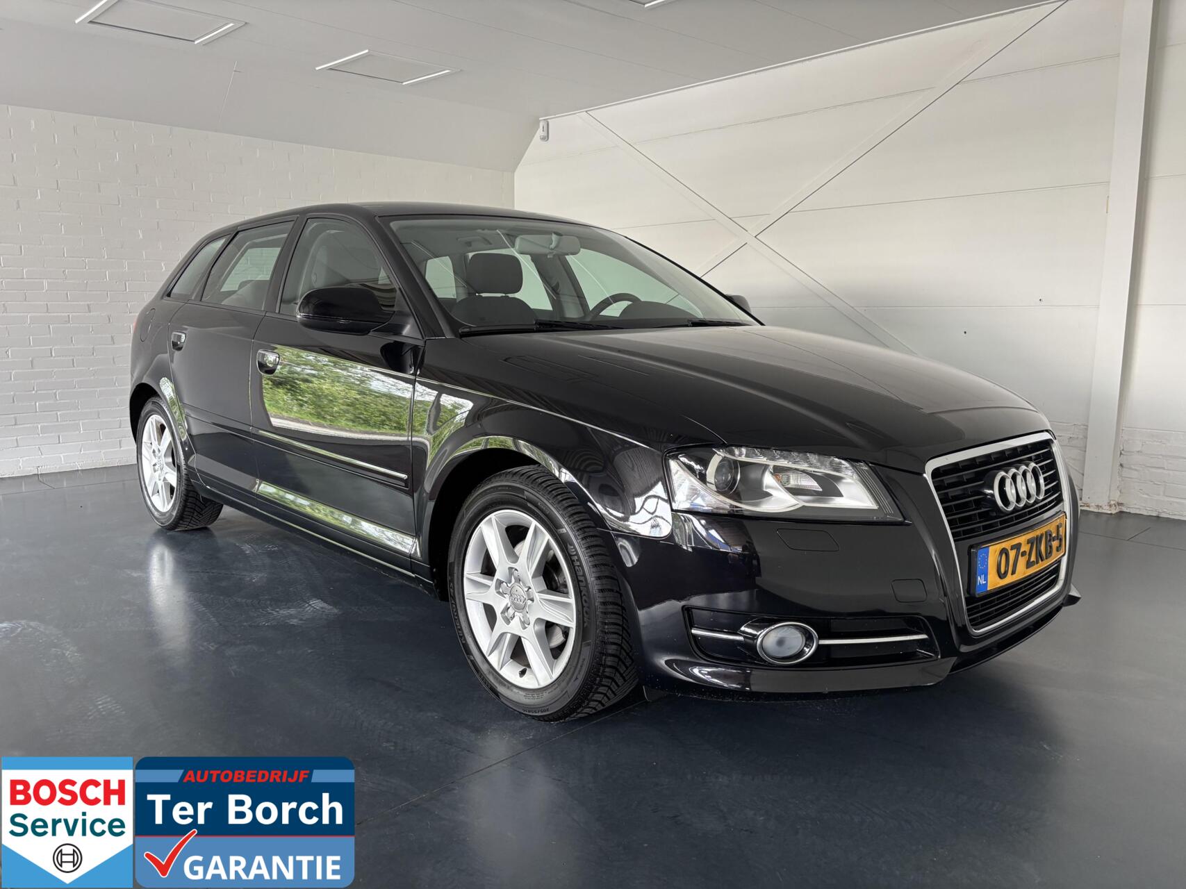 Audi A3 Sportback 1.2 TFSI S Edition, Automaat, Trekhaak, All-seasen 2013 - voorkant