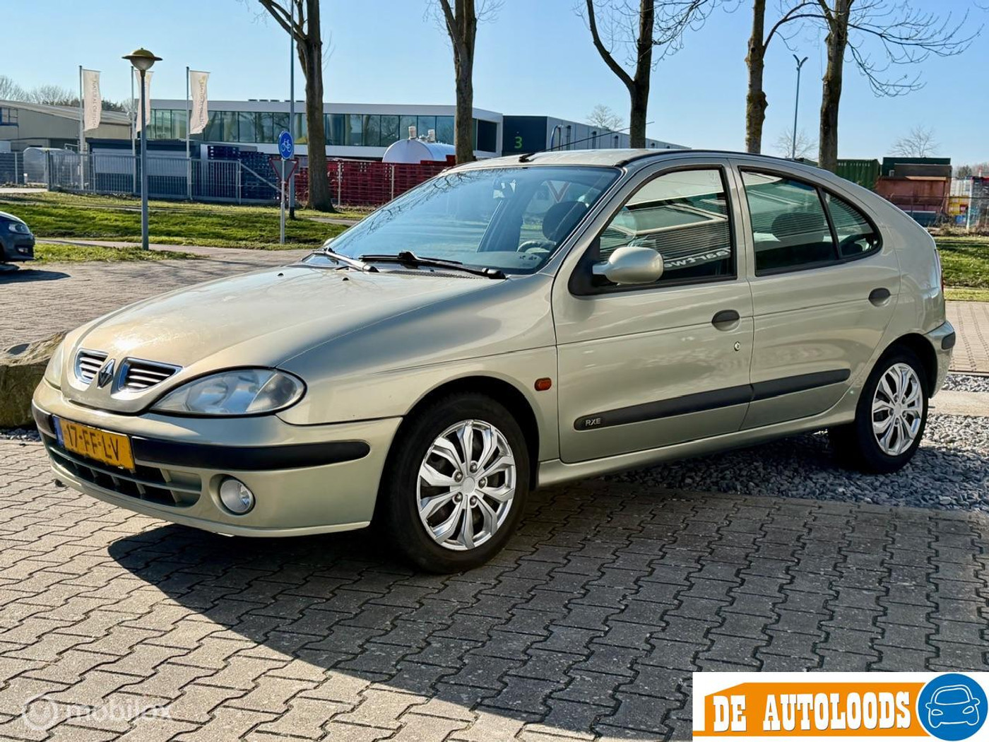 Renault Megane Berline 1.6-16V RXE | Automaat | NAP | APK 03-2027 2000 - voorkant