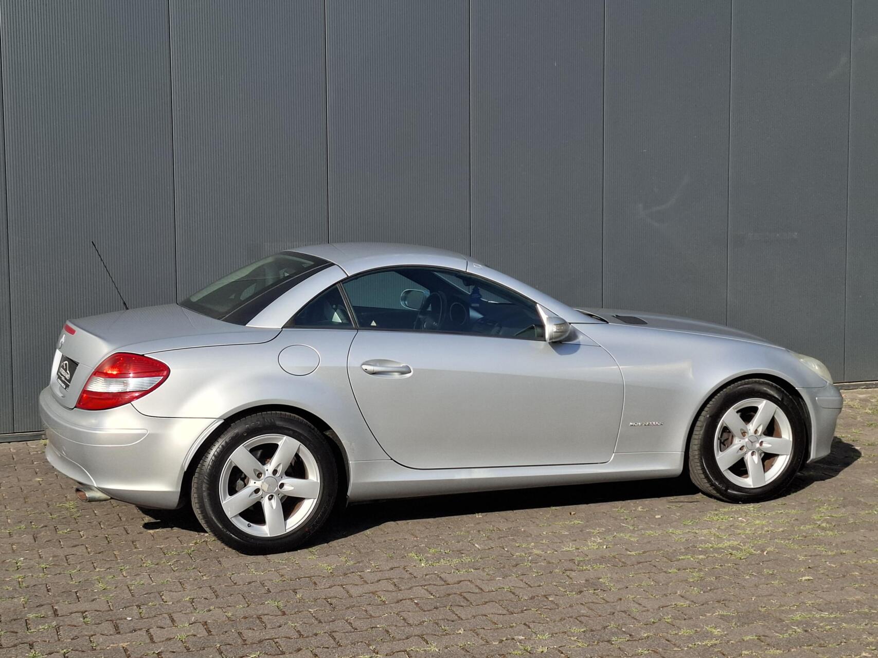 Foto van Mercedes-Benz SLK 200 Kompressor