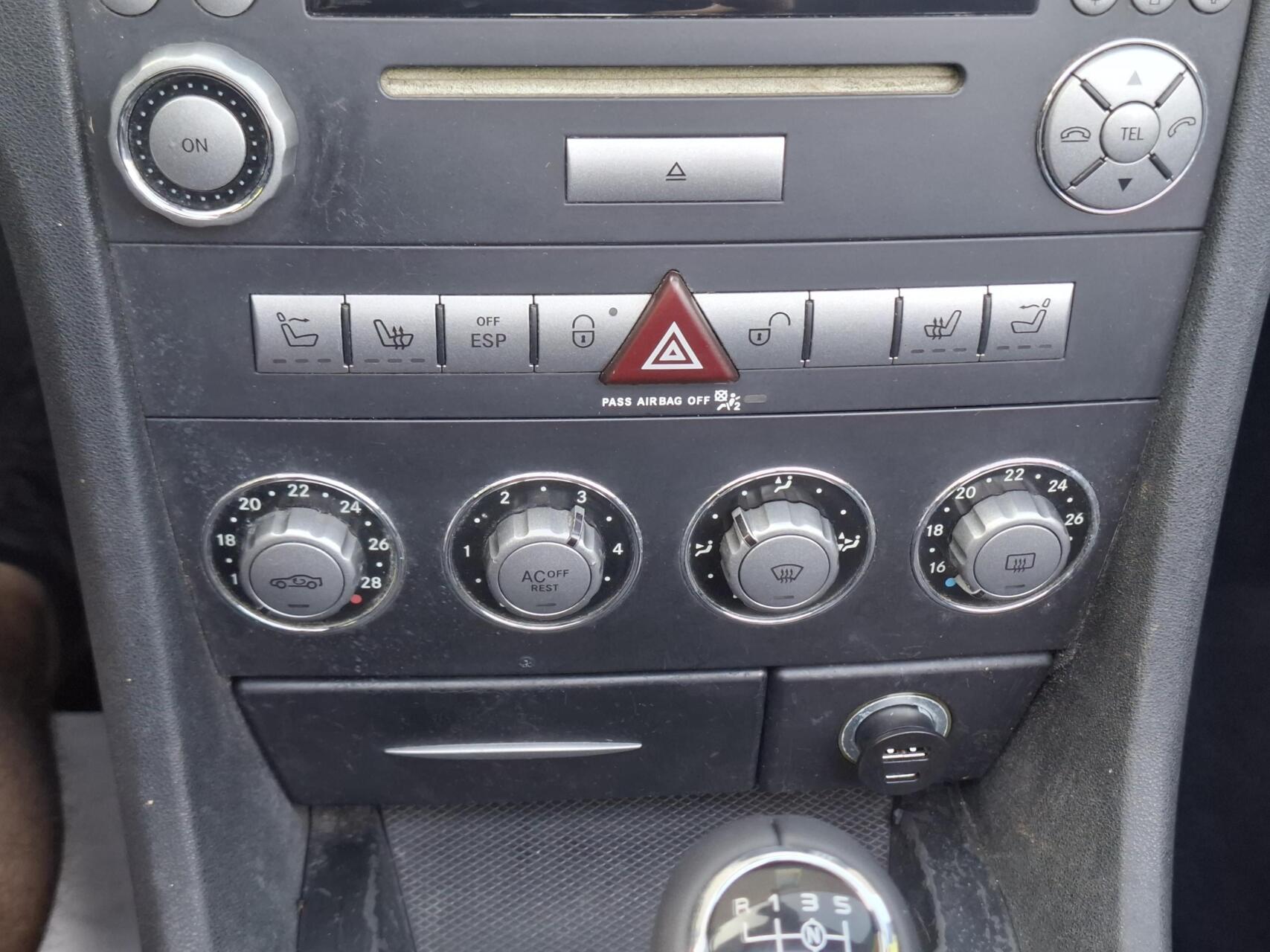 Foto van Mercedes-Benz SLK 200 Kompressor
