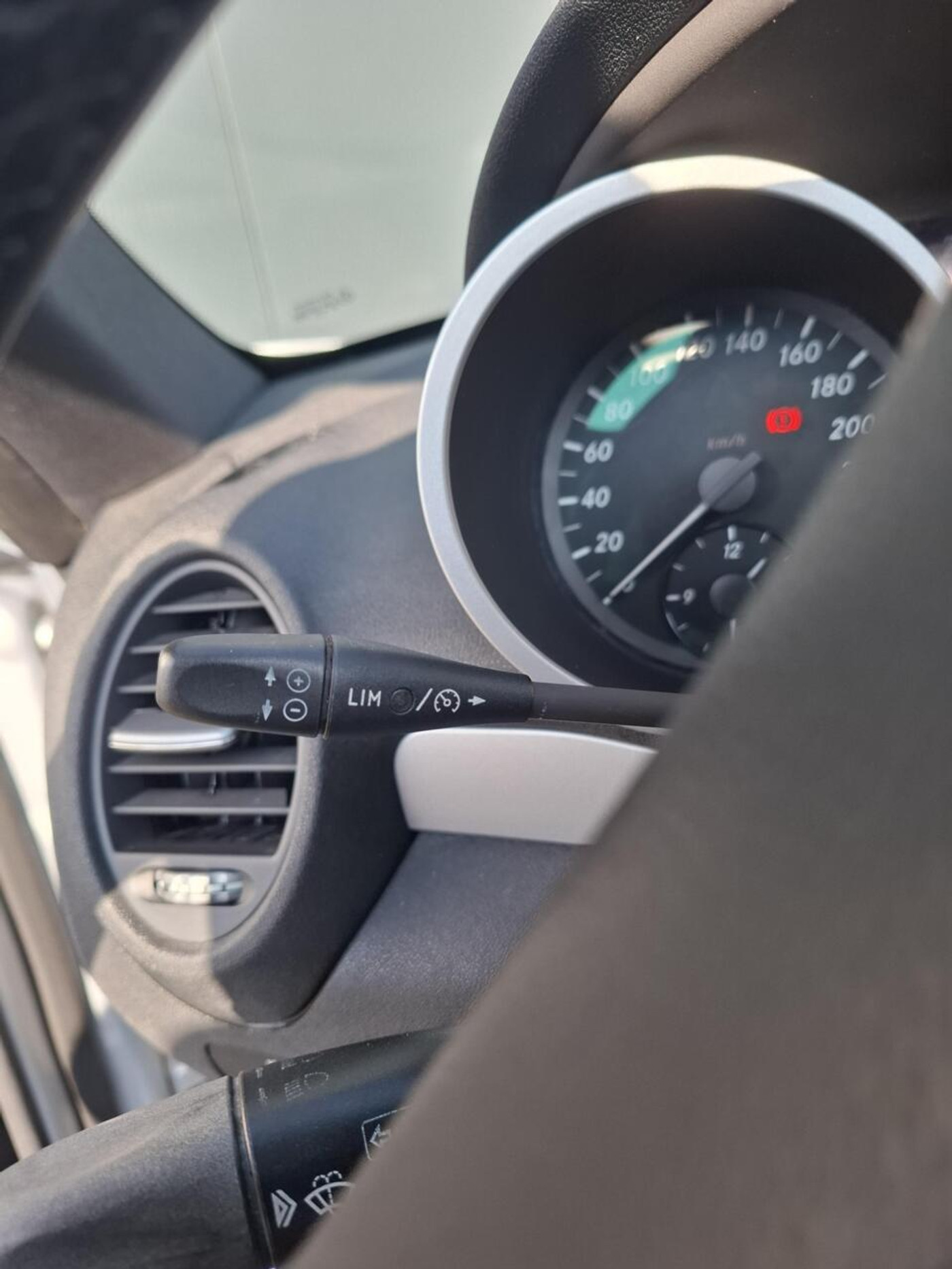 Foto van Mercedes-Benz SLK 200 Kompressor