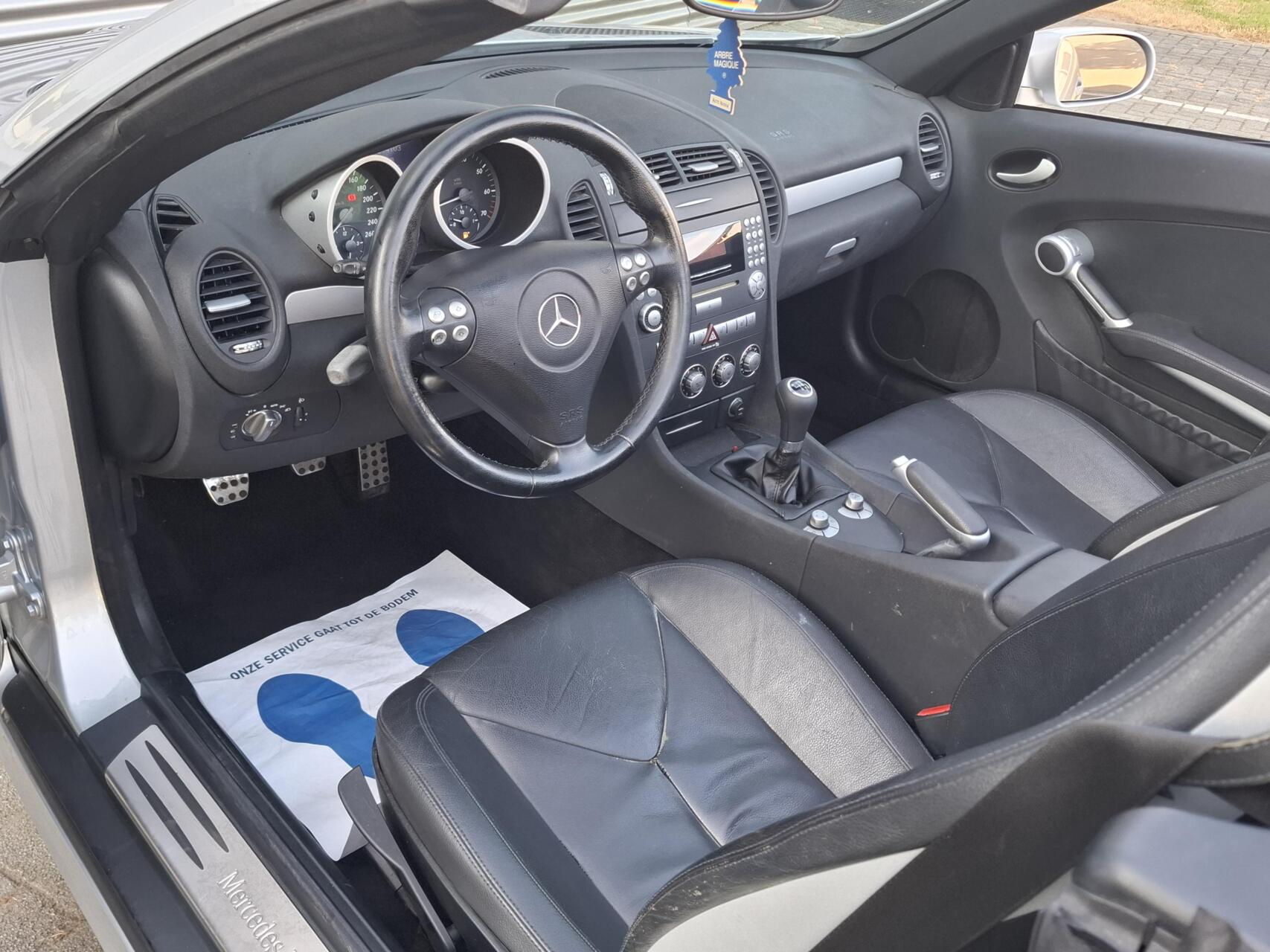 Foto van Mercedes-Benz SLK 200 Kompressor