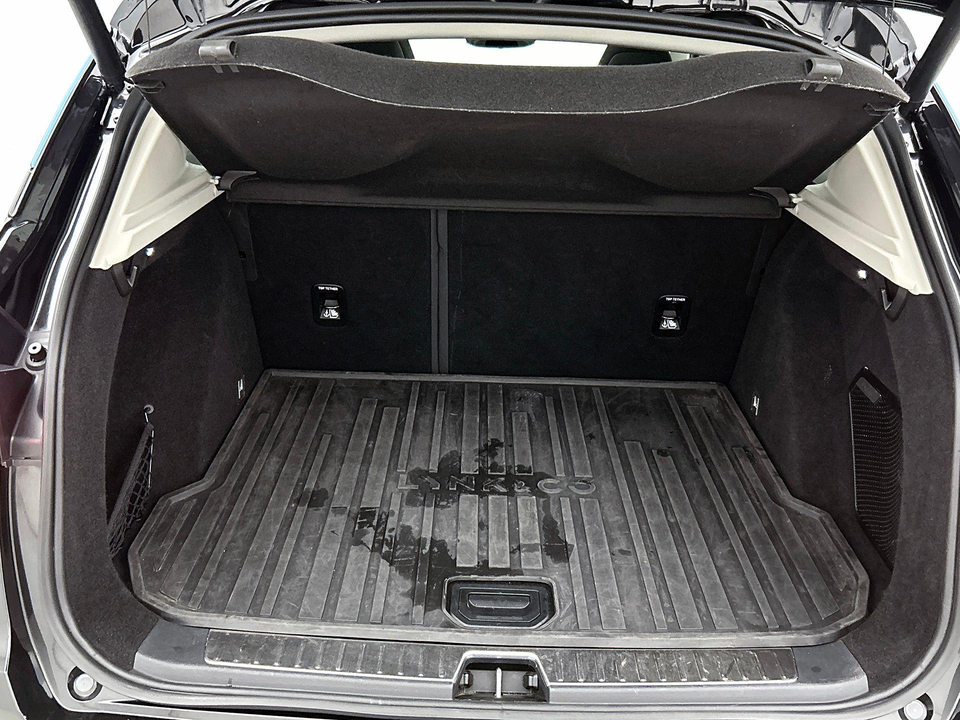 Foto van Lynk&co LYNK & Co 01