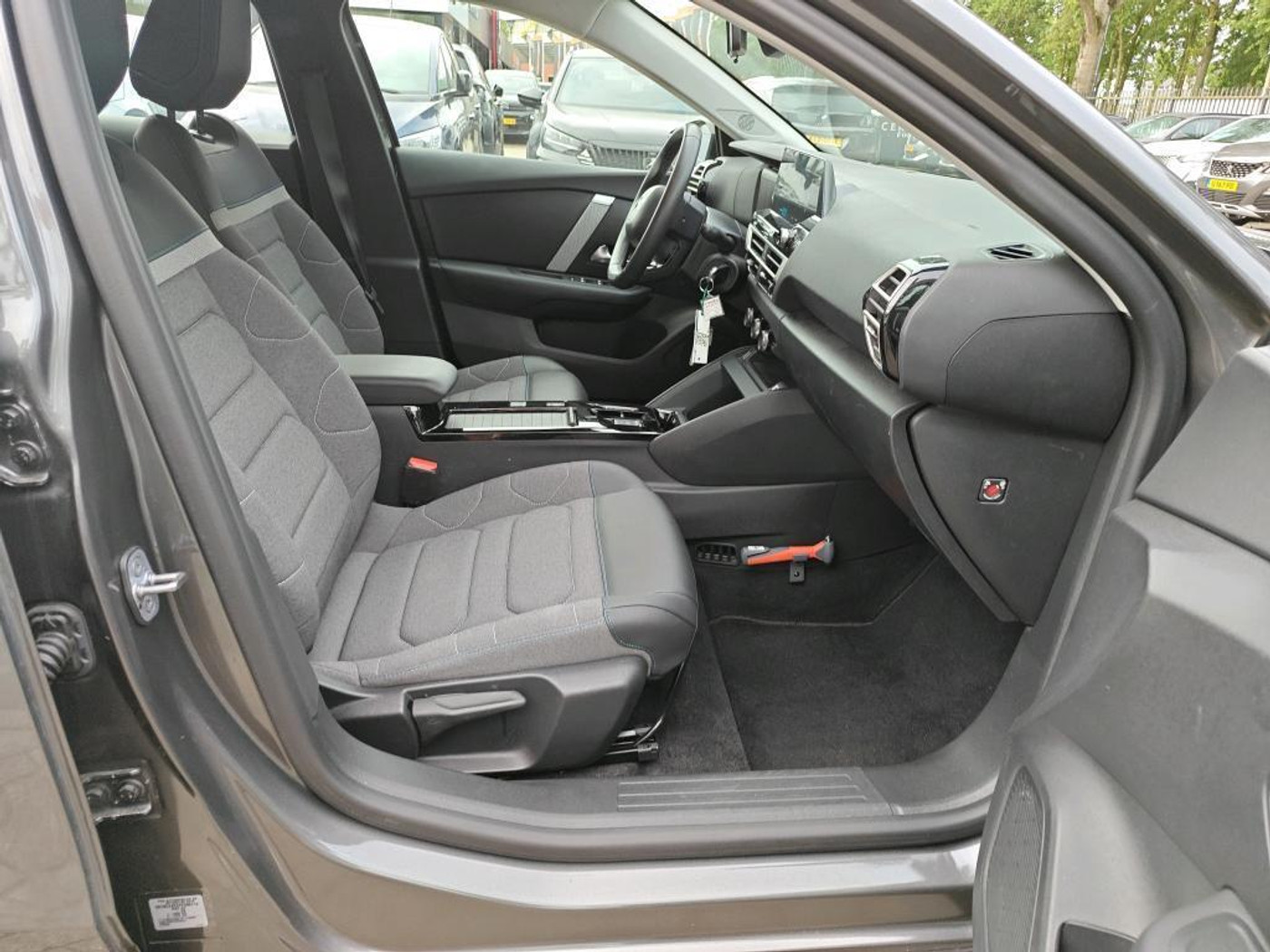Foto van Citroen E-c4