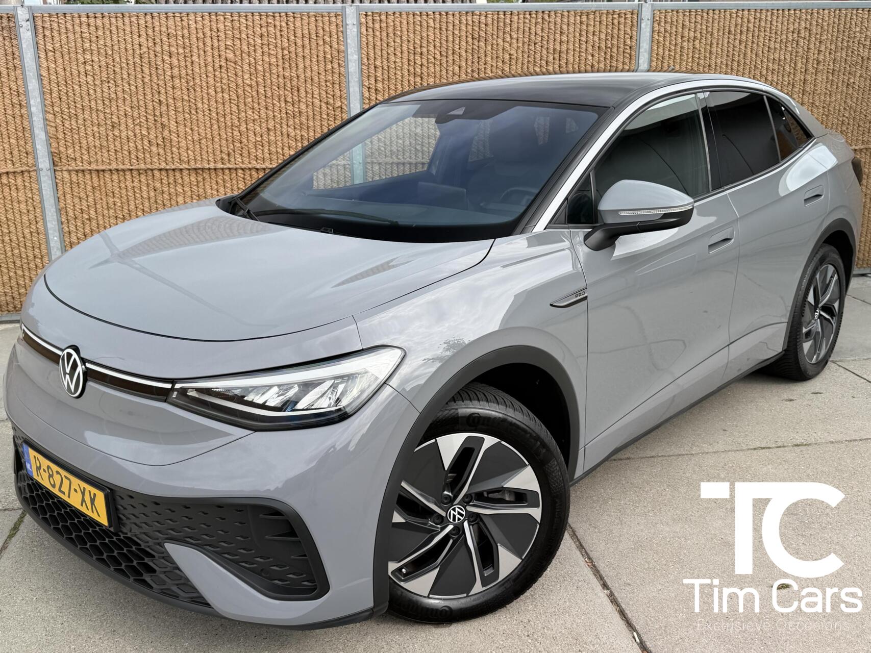 Volkswagen Id.5 Pro 150 KW Pro 77 kWh Warmtepomp | Trekhaak uitklapbaar | Parkeersensoren voor en achter | Apple CarPlay/Android Auto | LED verlichting | Cruise control adaptief | Rijstrooksensor | DAB ontvanger 2022 - voorkant