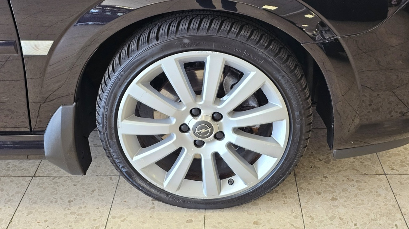 Foto van Opel Signum
