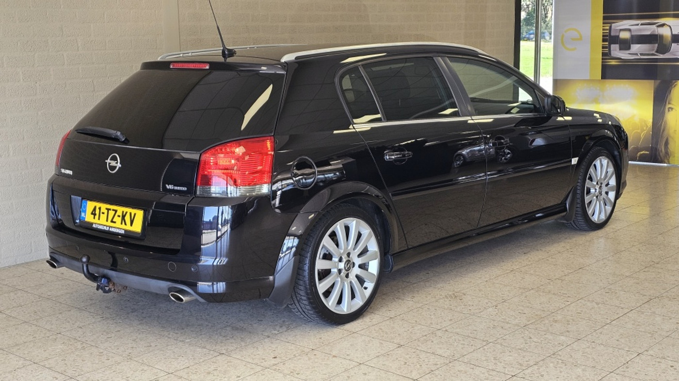 Foto van Opel Signum