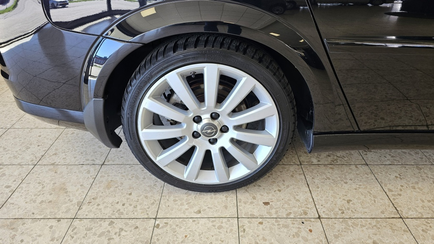 Foto van Opel Signum