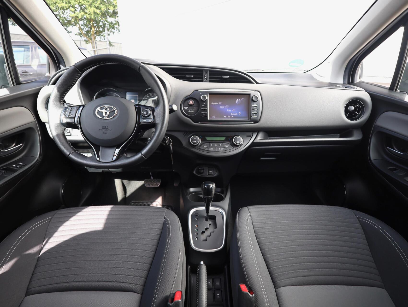 Foto van Toyota Toyota Yaris Hybrid