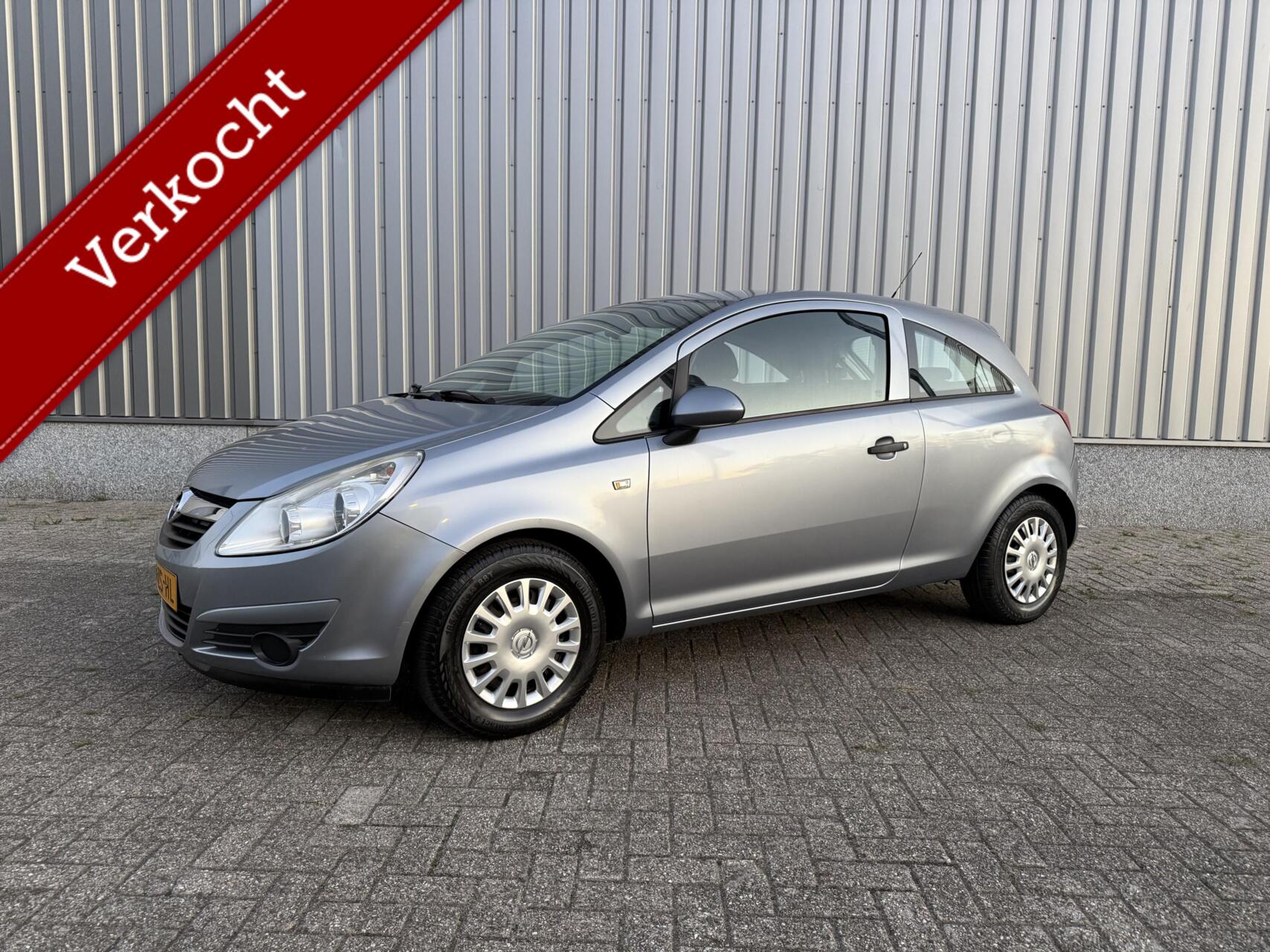Opel Corsa 1.2-16V Enjoy 2008 - voorkant