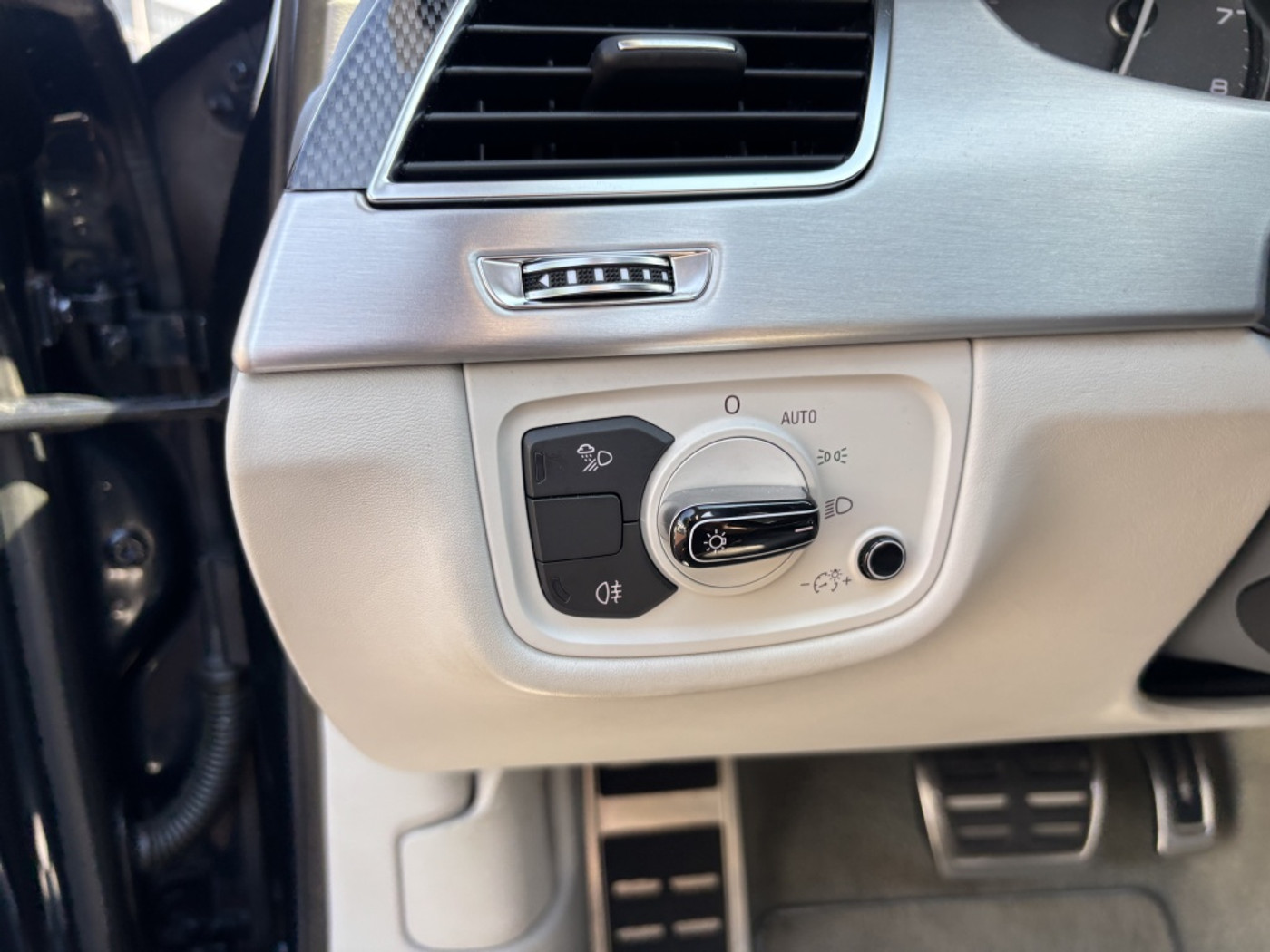 Foto van Audi S8