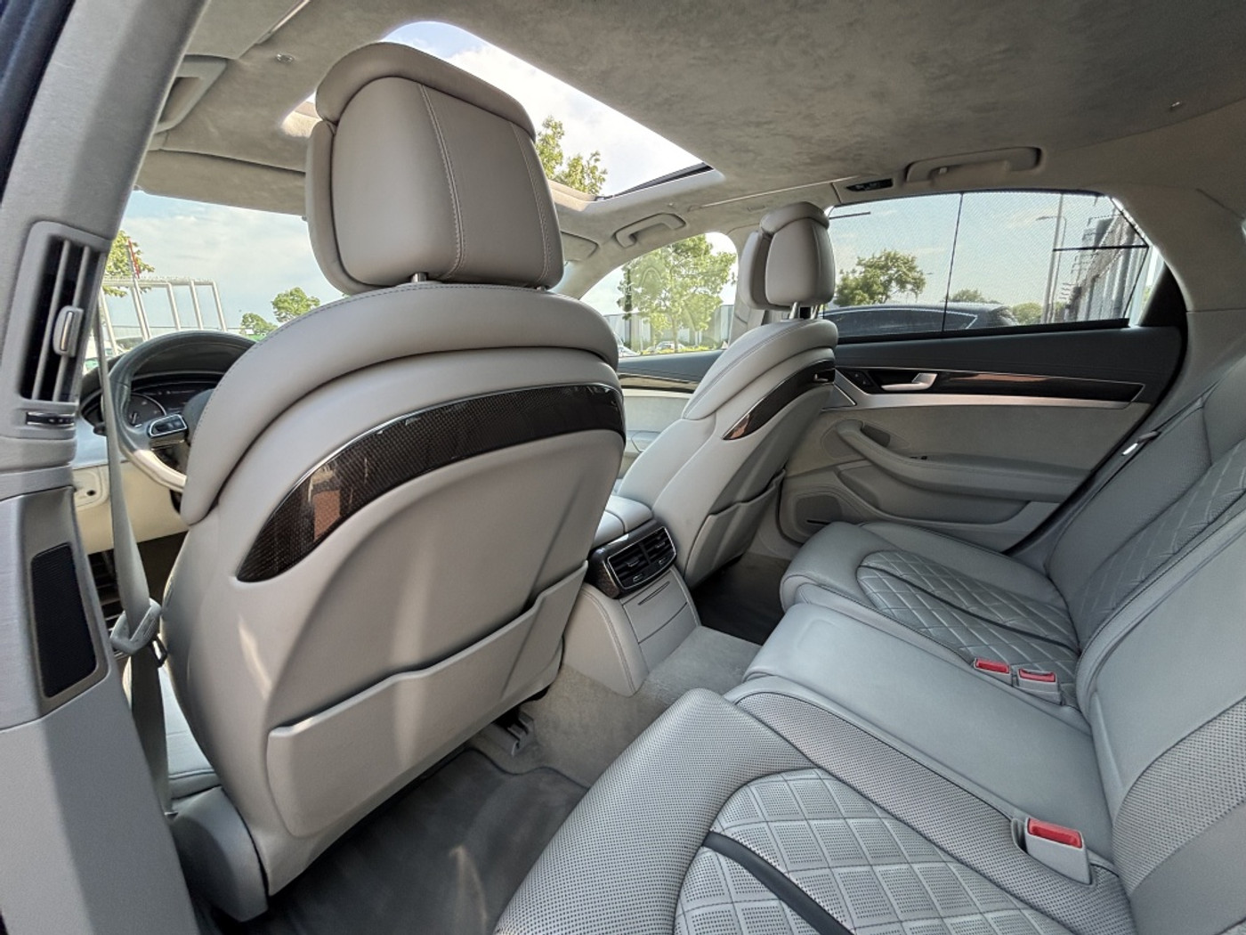 Foto van Audi S8