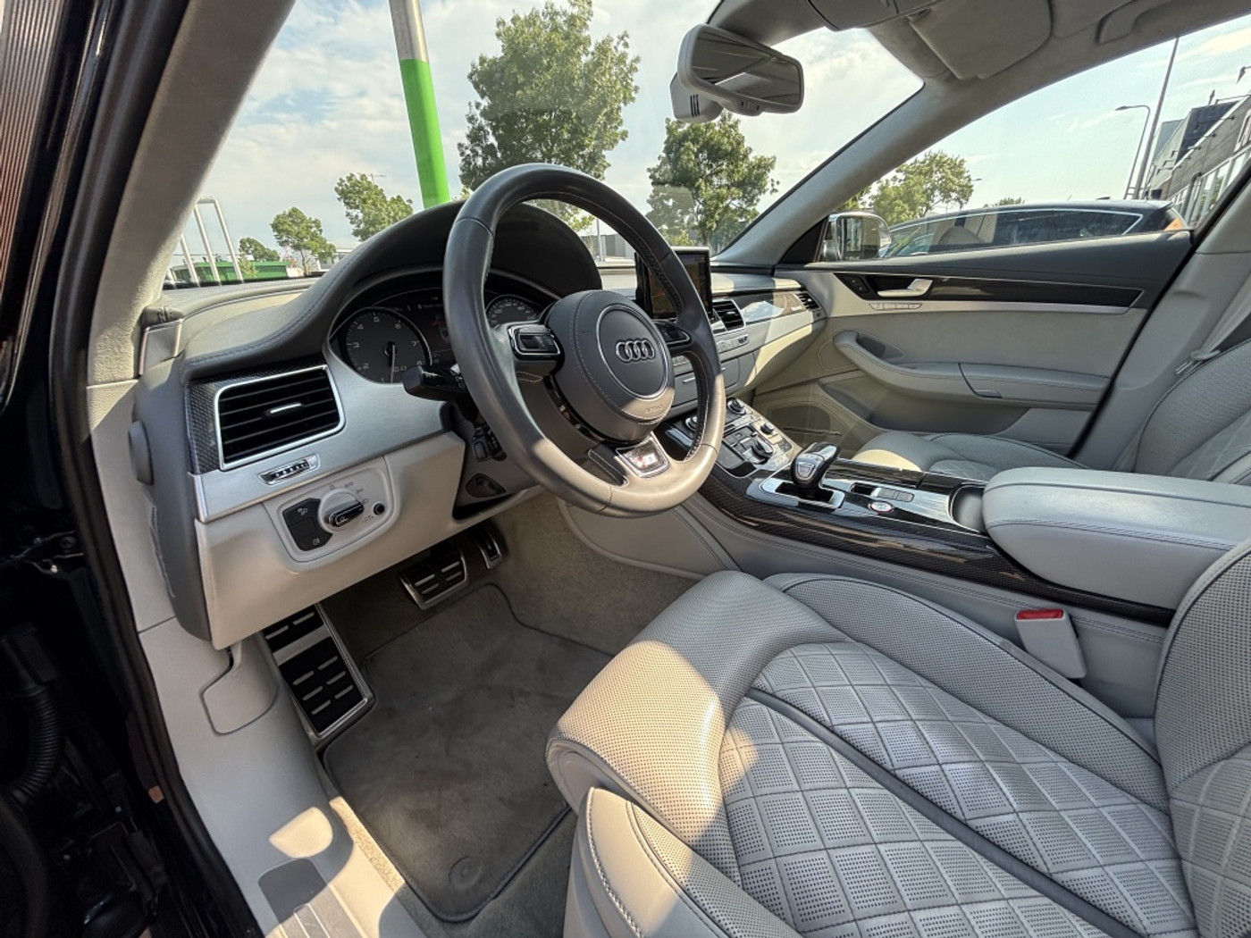 Foto van Audi S8