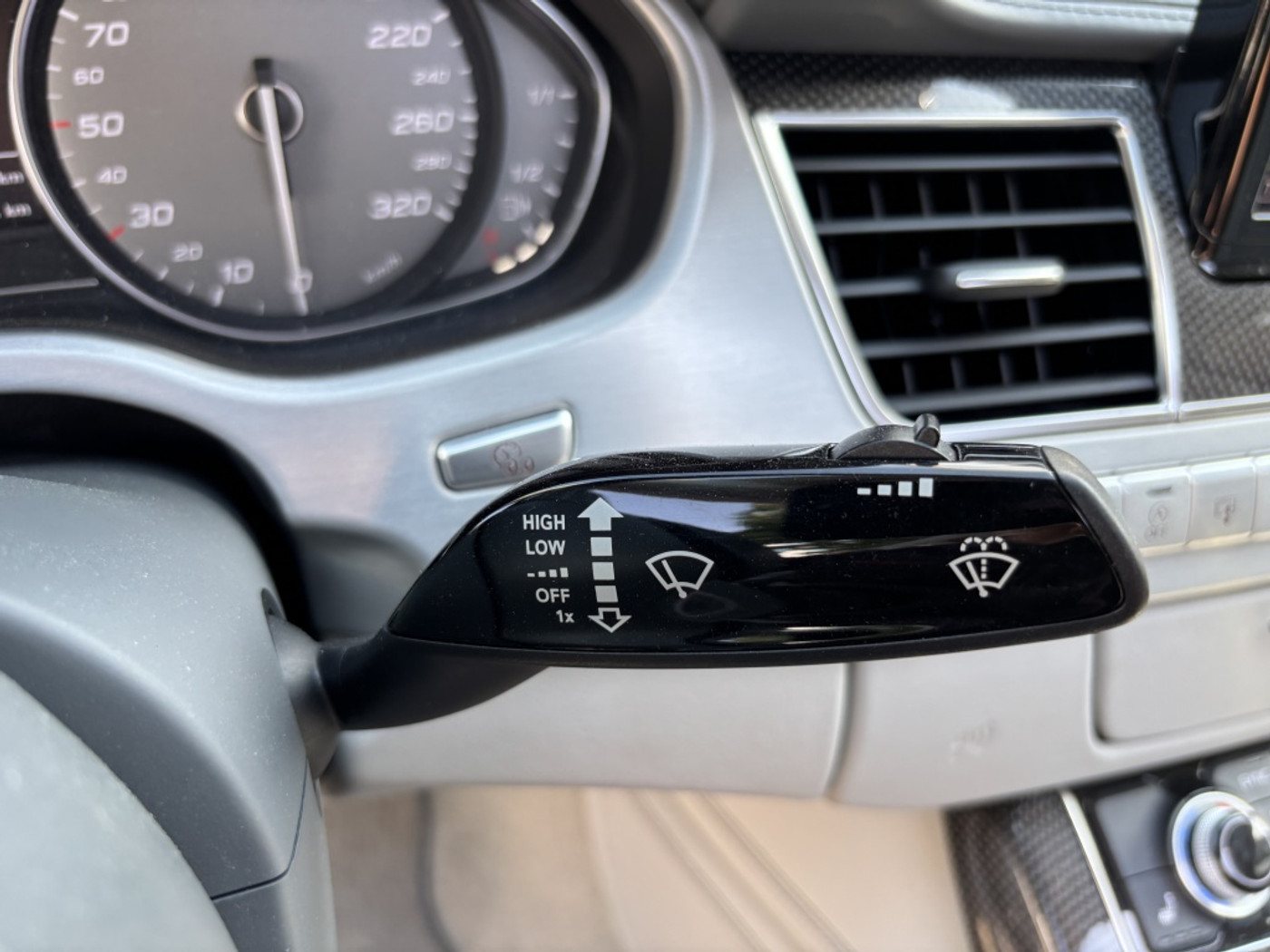 Foto van Audi S8