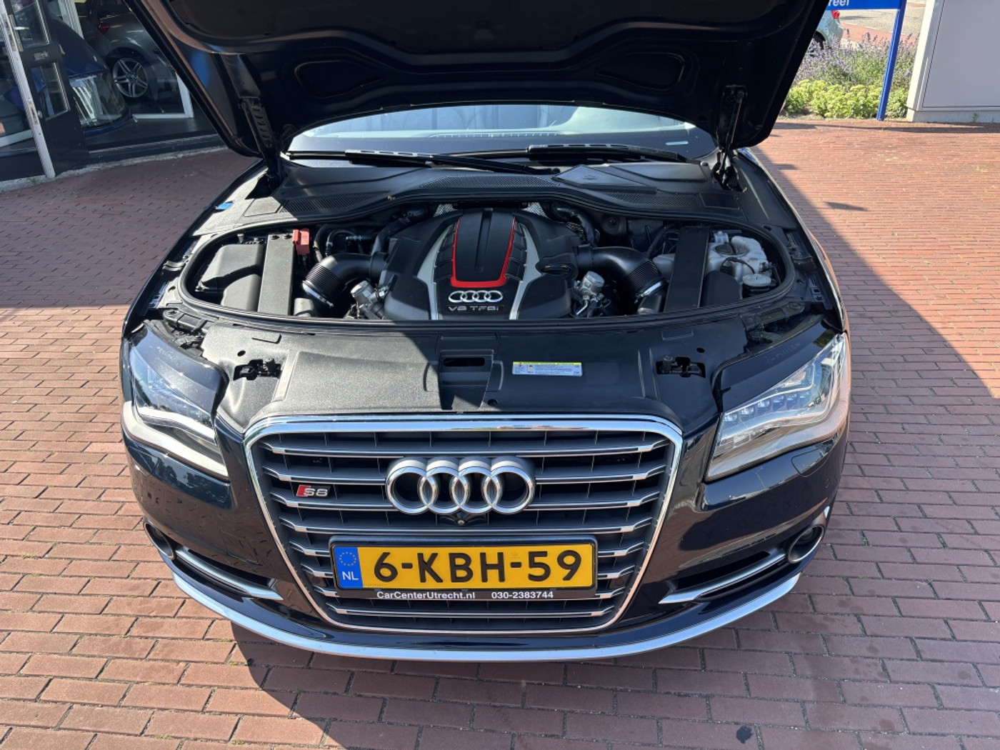 Foto van Audi S8