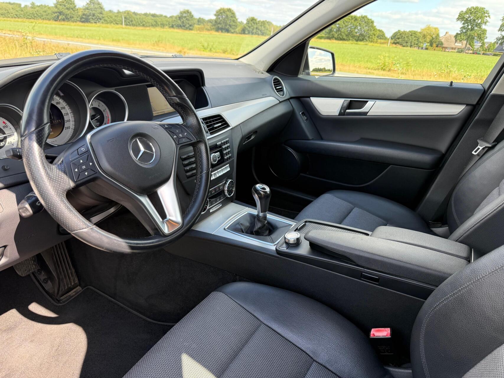Foto van Mercedes-Benz C 180