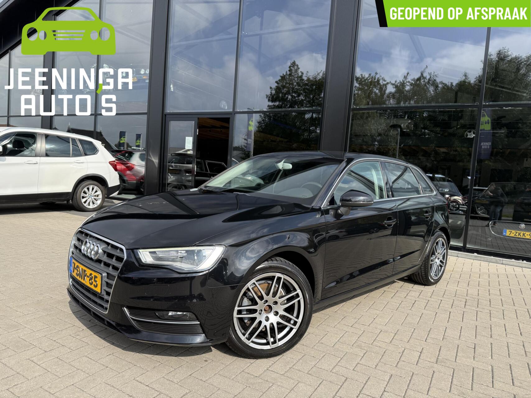 Audi A3 Sportback 1.6 TDI Ambition Pro Line S 2013 - voorkant