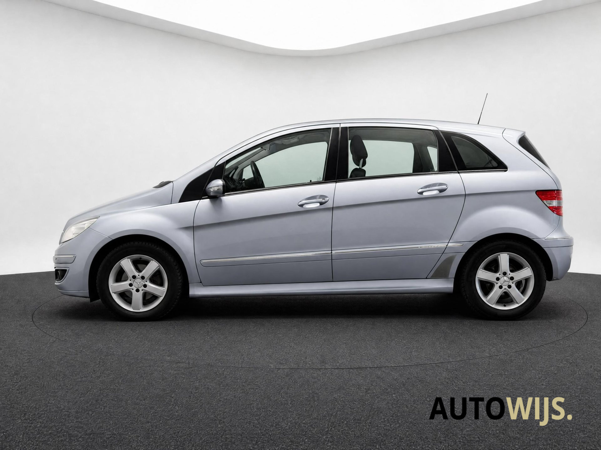 Foto van Mercedes-Benz B 200
