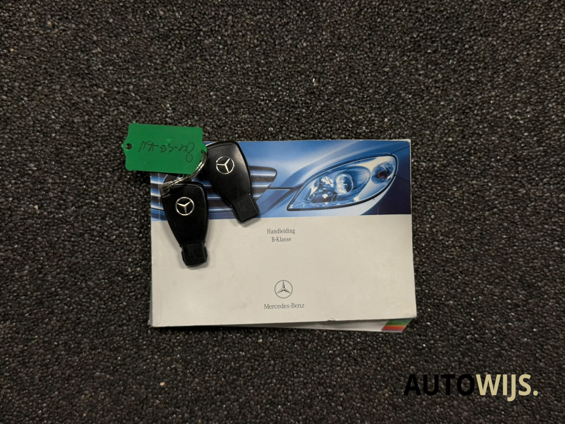 Foto van Mercedes-Benz B 200