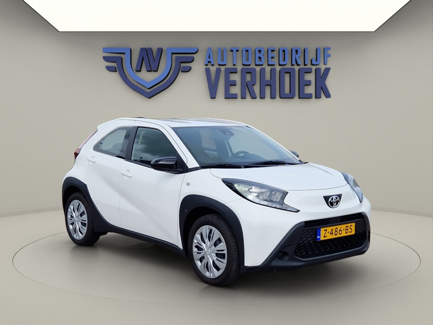 Toyota Toyota Aygo X 1.0 VVT-i MT Play NL Auto - Groot Scherm - Carplay 2024 - voorkant