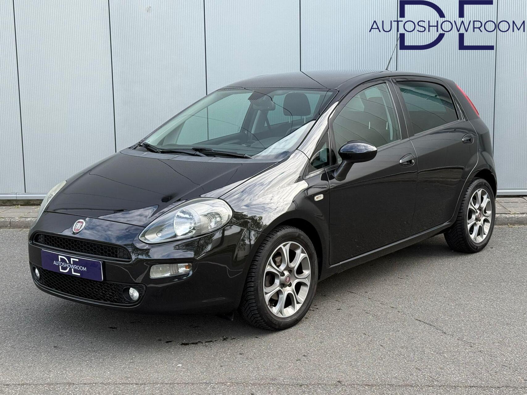 Fiat Fiat Punto 0.9 TwinAir Sempre 2017 - voorkant