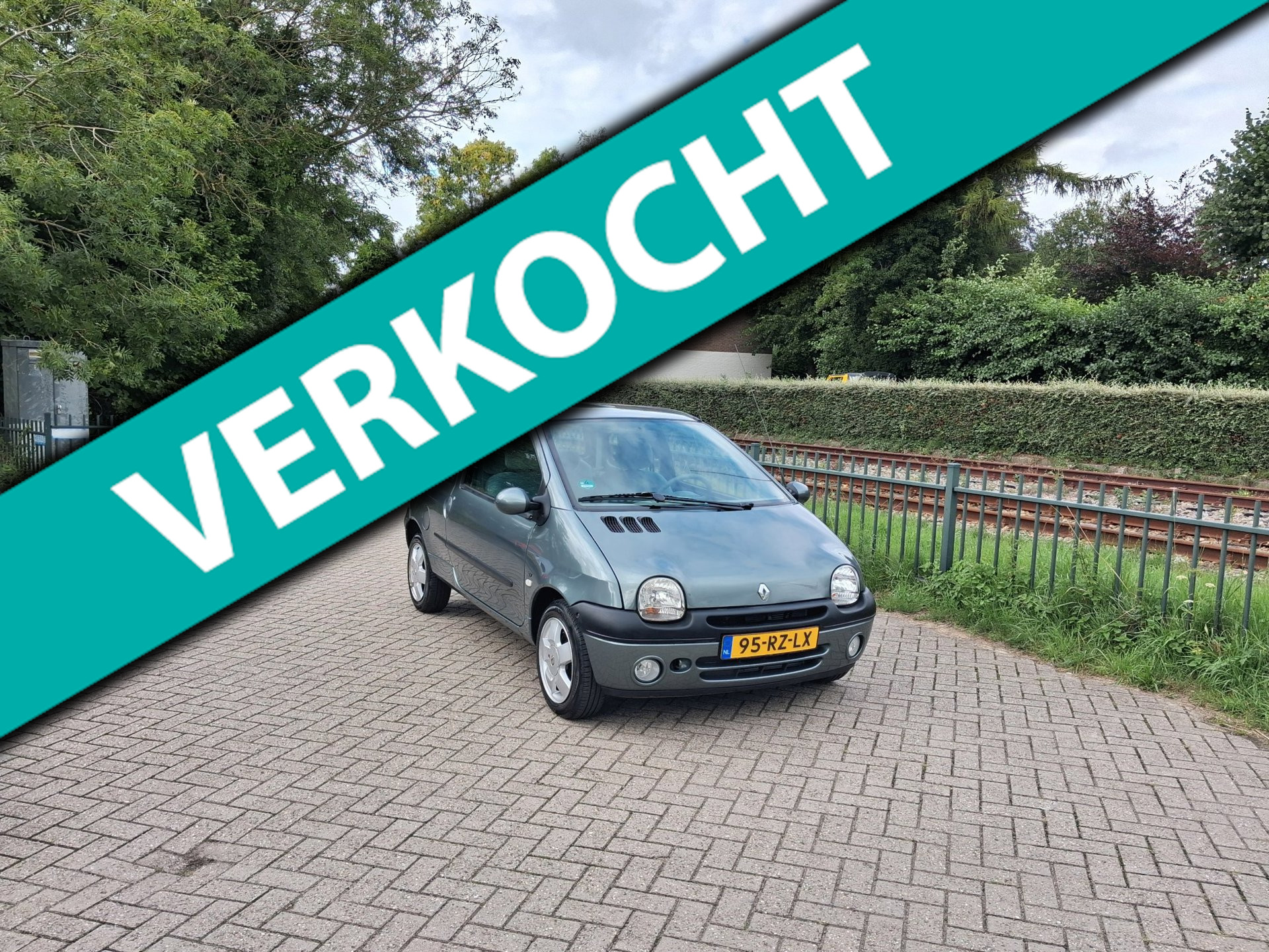 Renault Twingo 1.2-16V Kenzo airco 1e eig. 92000km nieuwe distributie ALLINPRIJS 2005 - voorkant