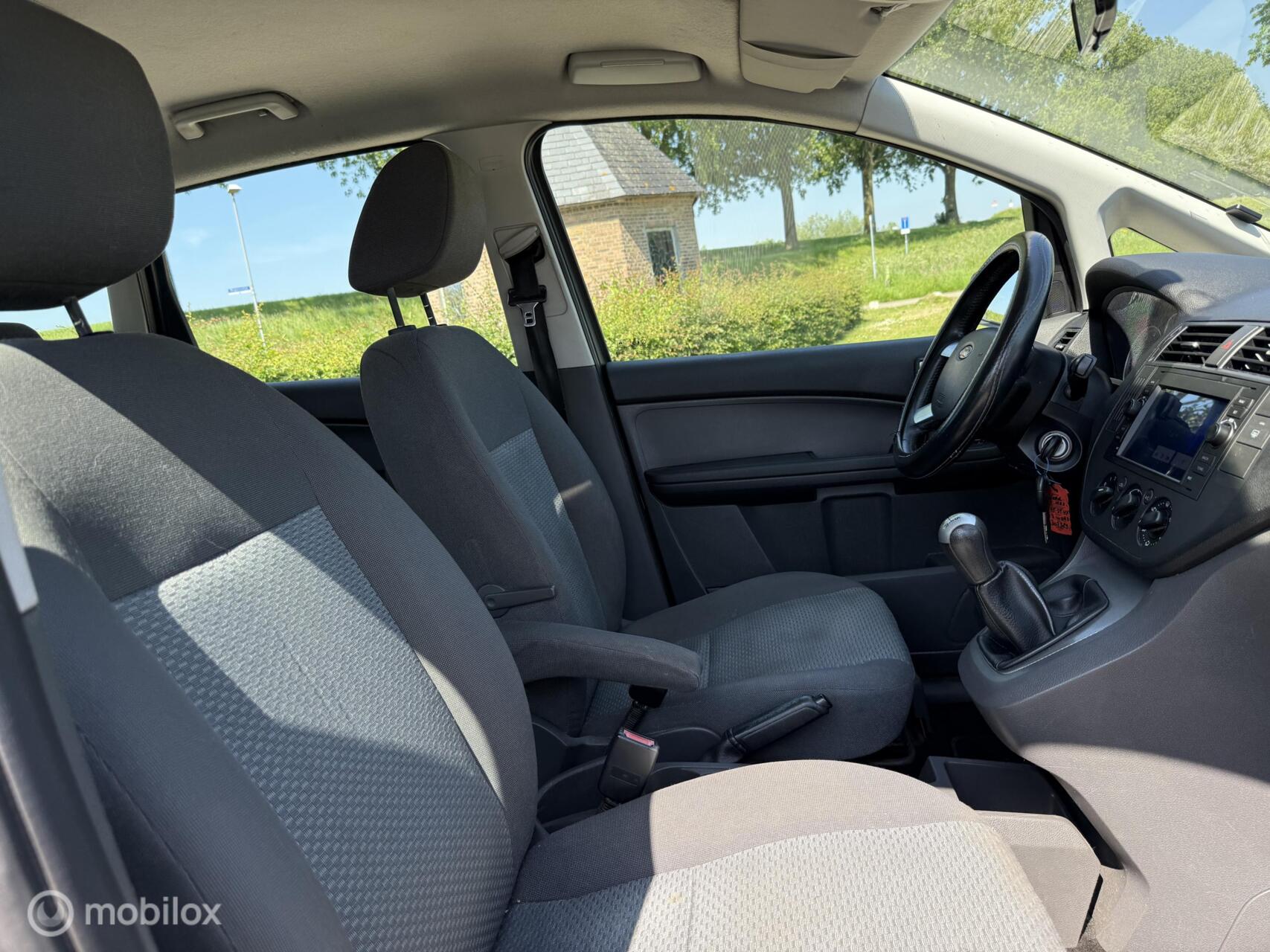 Foto van Ford Focus C-max