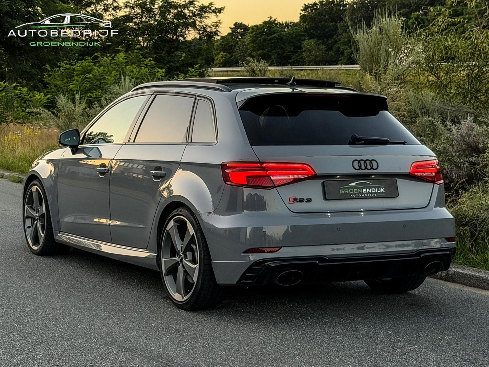 Foto van Audi RS 3 Sportback