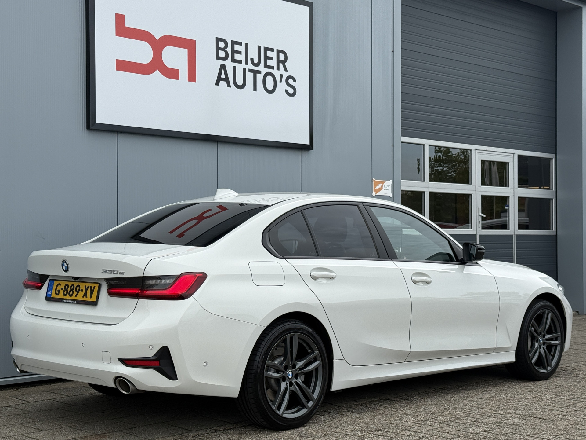 Foto van BMW 330e