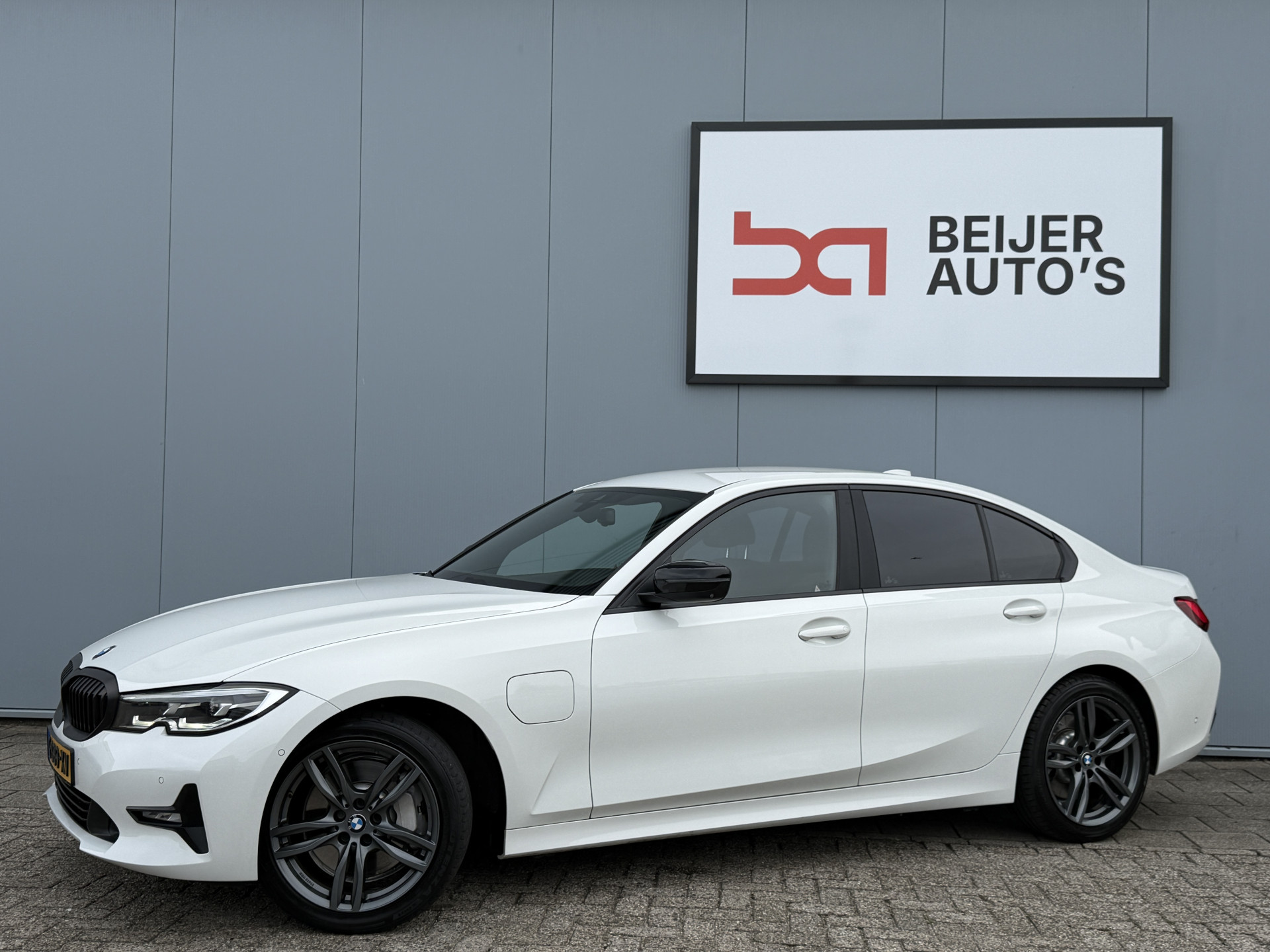 BMW 330e 330e eDrive Edition 2020 - voorkant