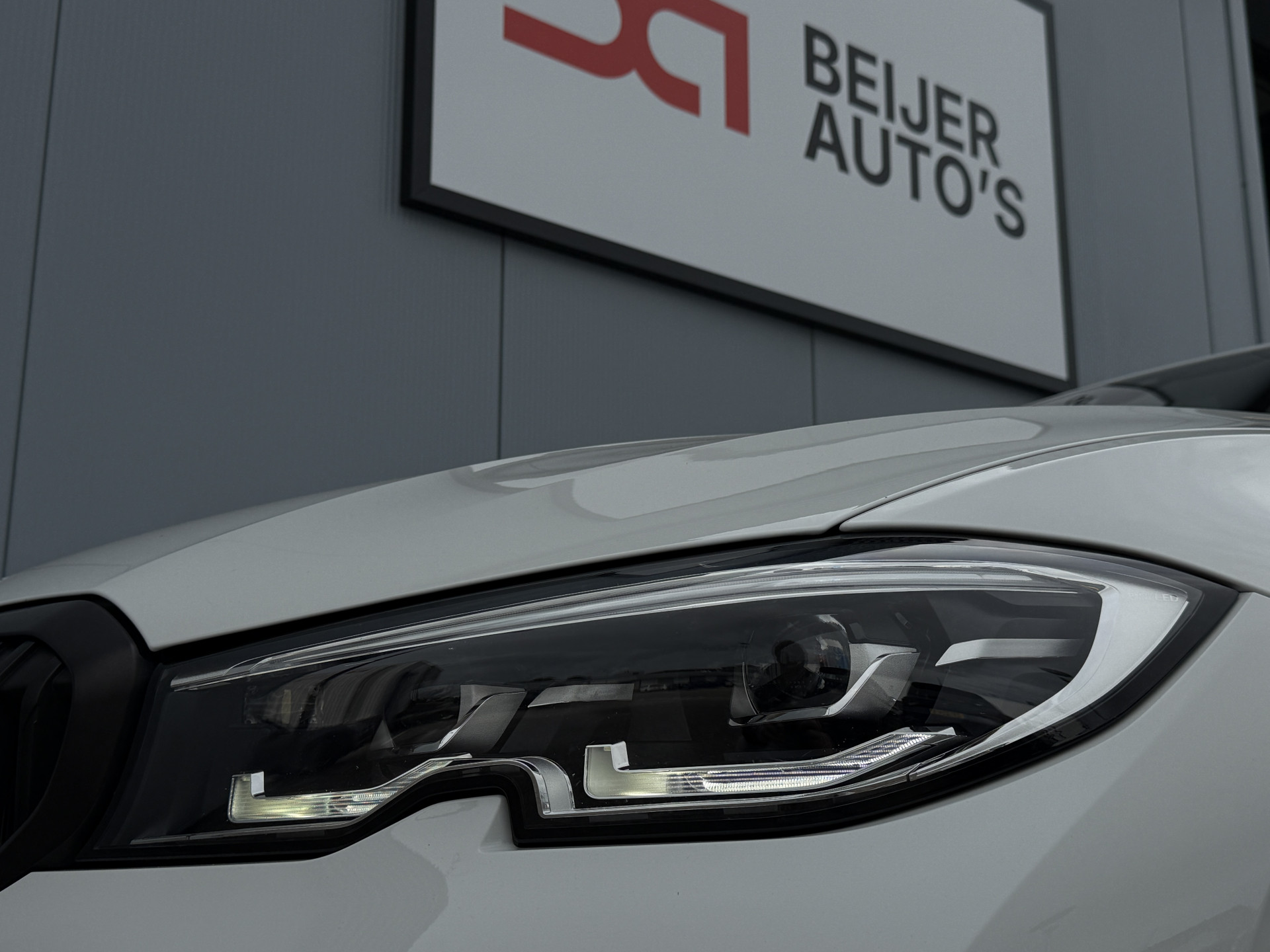 Foto van BMW 330e