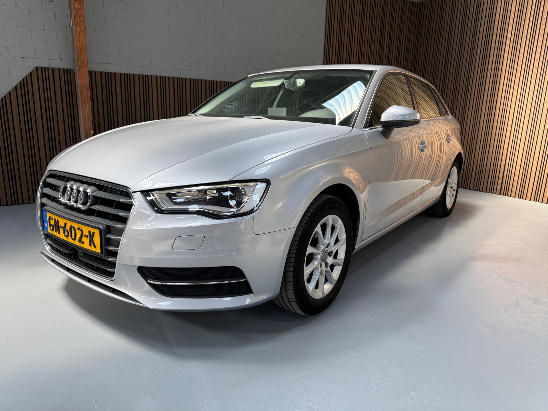 Audi A3 Sportback 1.4 TFSI CoD Attraction Pro Line plus. Leer, Navi, MMI, Led, Cruise 2015 - voorkant