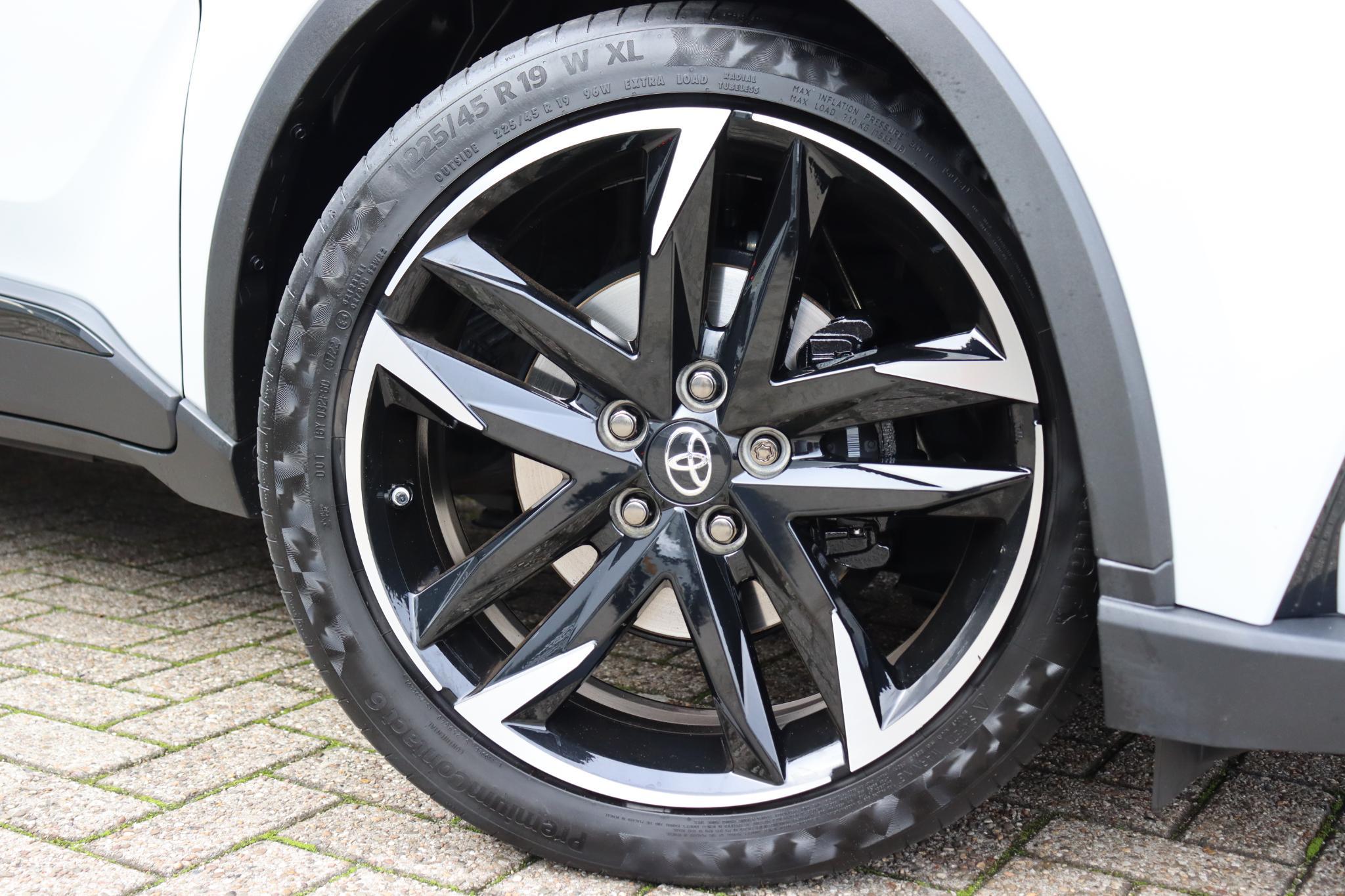 Foto van Toyota Toyota C-hr