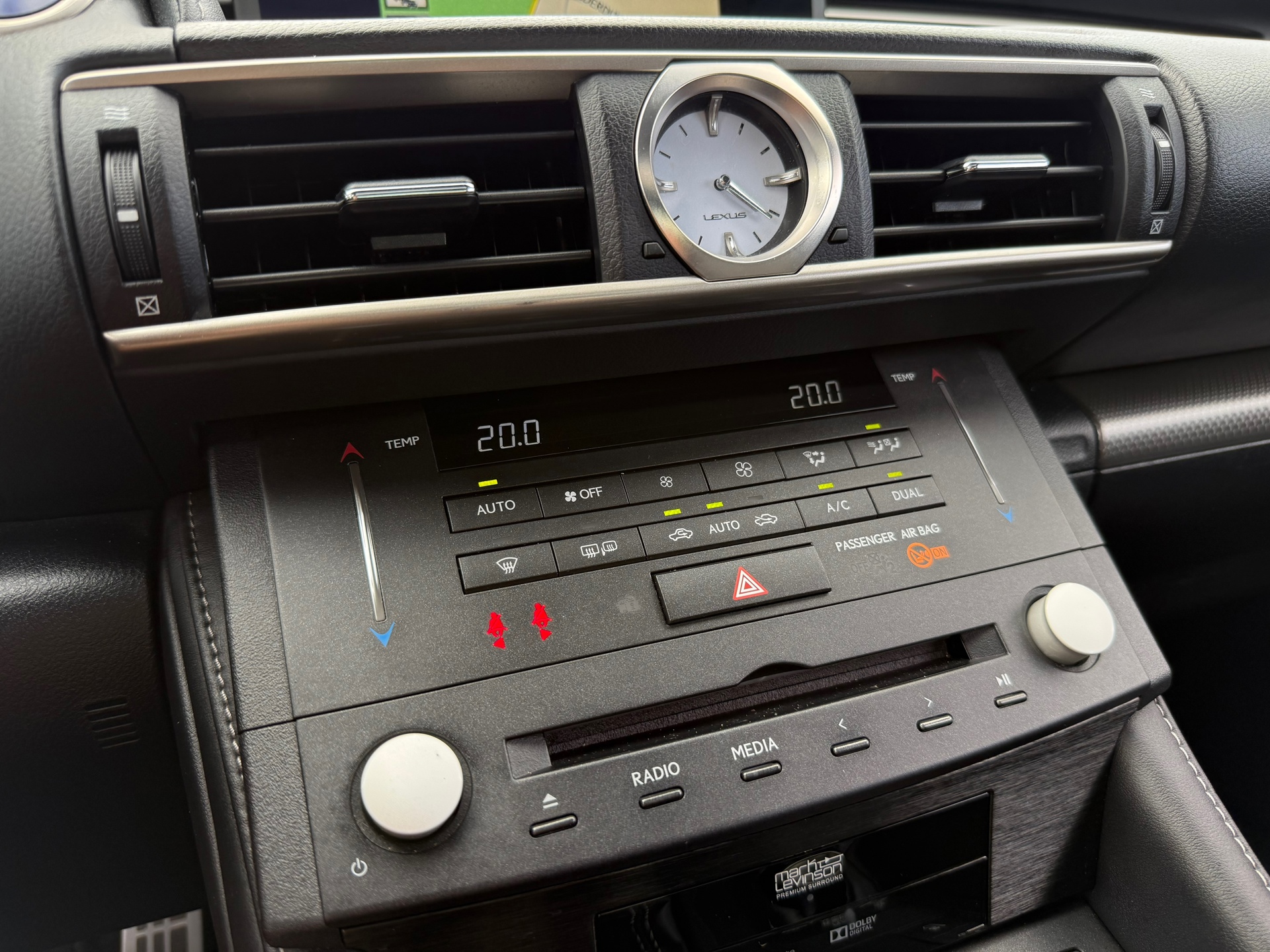 Foto van Lexus Lexus Rc300h