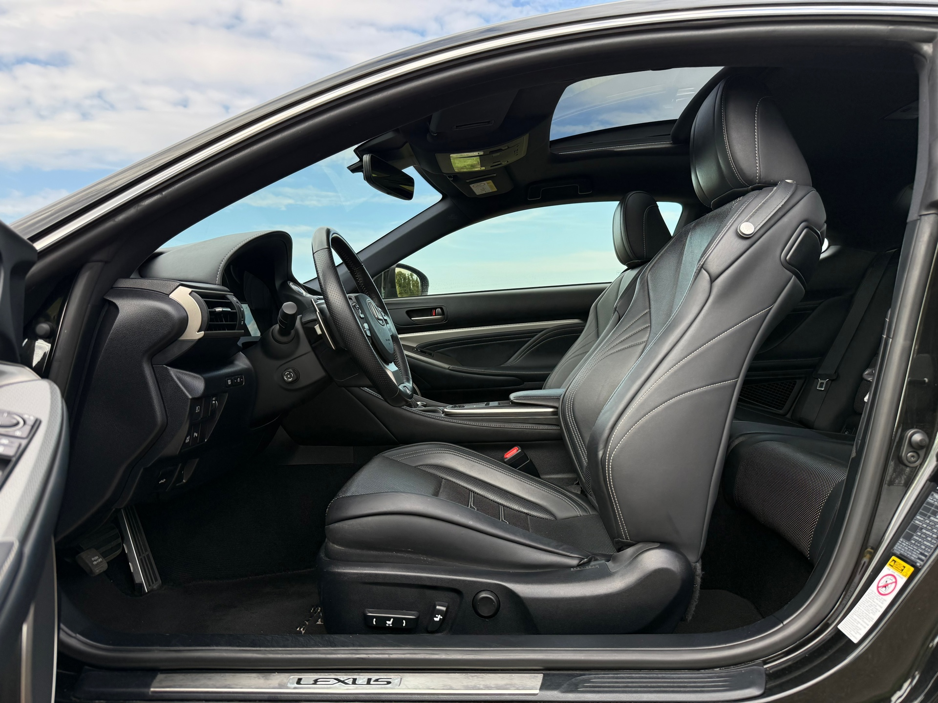 Foto van Lexus Lexus Rc300h