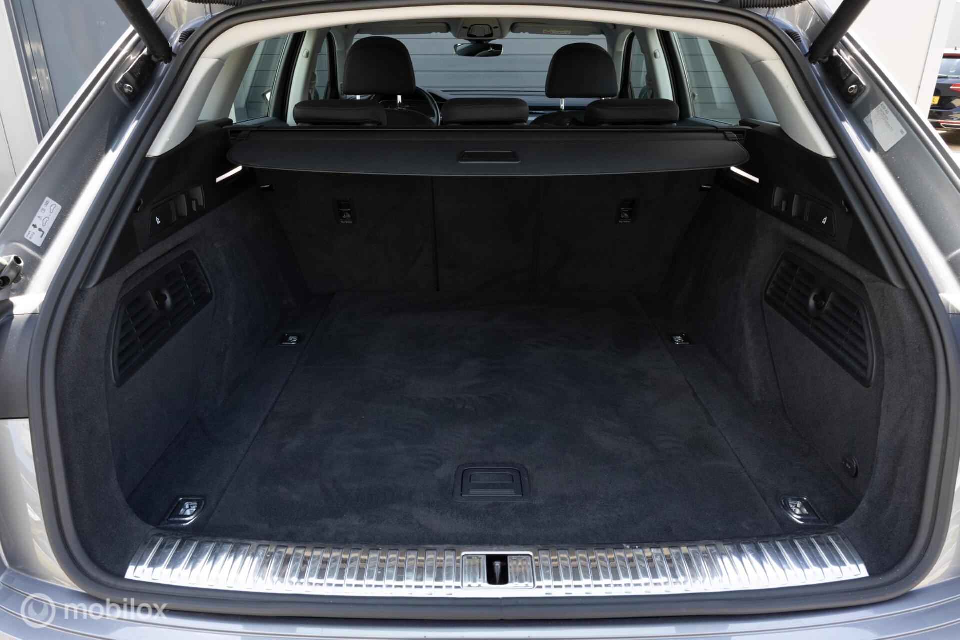 Foto van Audi E-tron 50