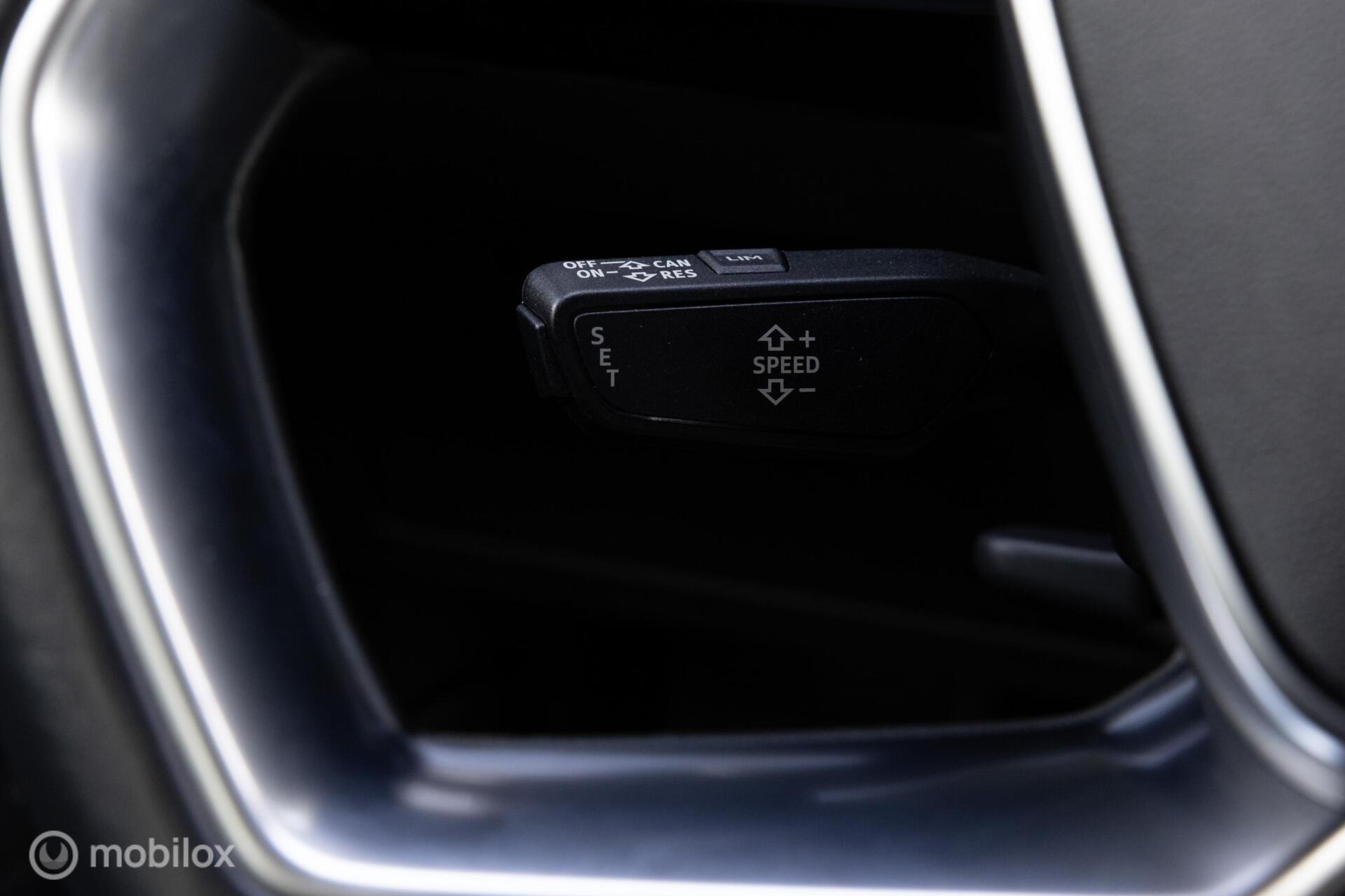 Foto van Audi E-tron 50