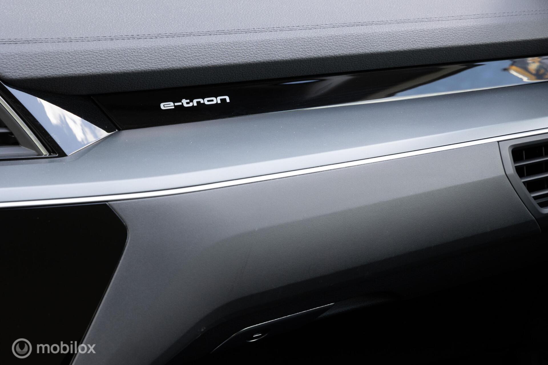 Foto van Audi E-tron 50