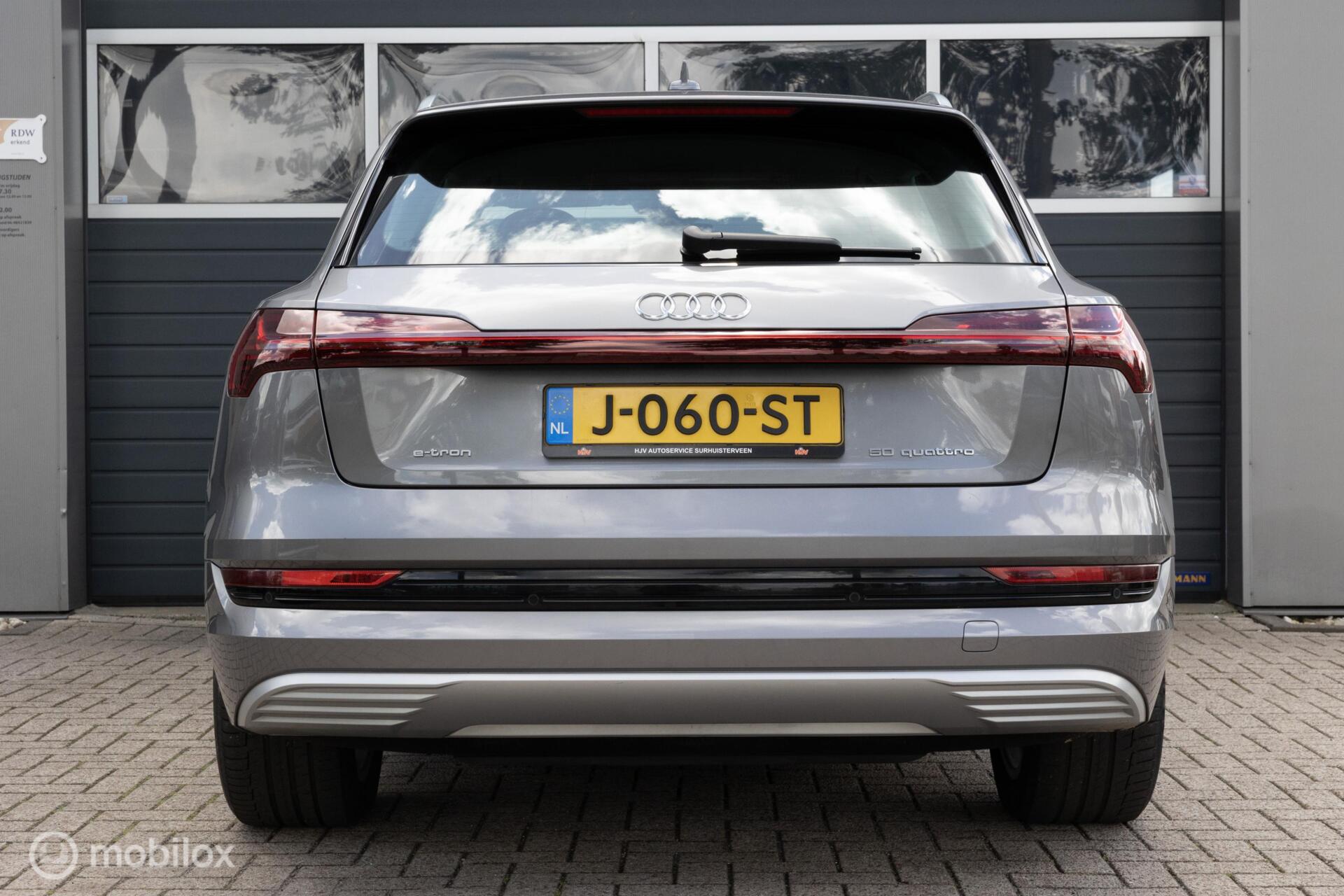Foto van Audi E-tron 50